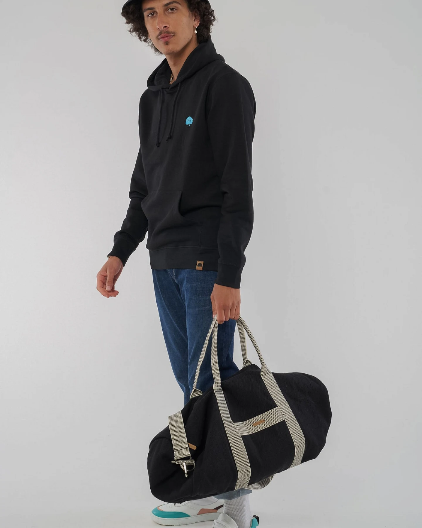 Leichter Hoodie aus Bio Baumwolle – Ansicht 4