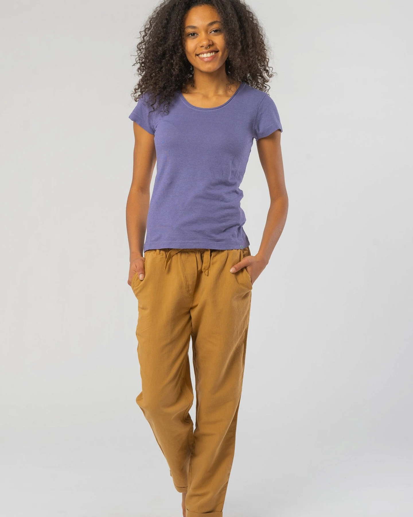 Legeres T-Shirt aus Hanf & Bio Baumwolle – Ansicht 4