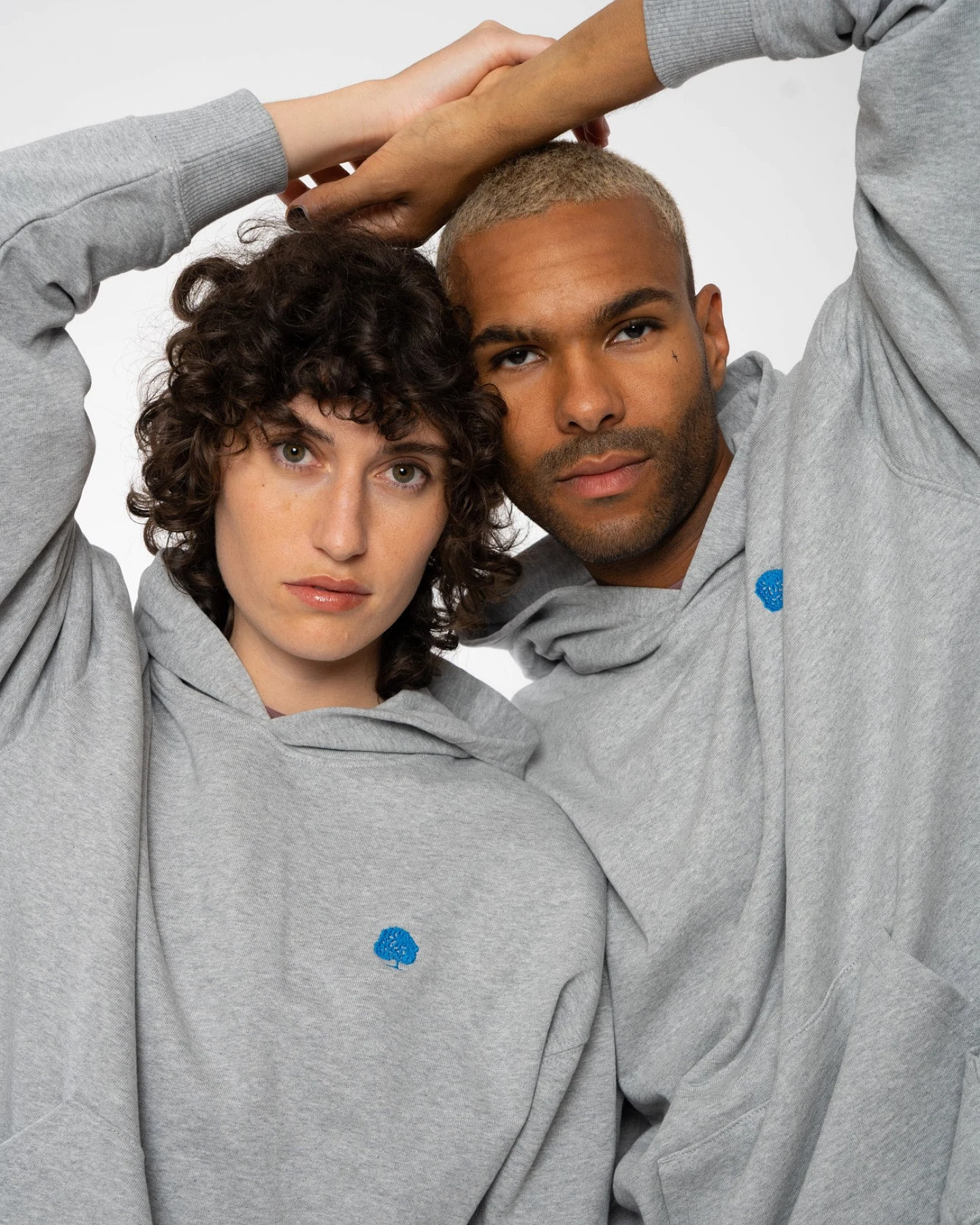 Oversized Boxy Hoodie aus Bio Baumwolle – Ansicht 2