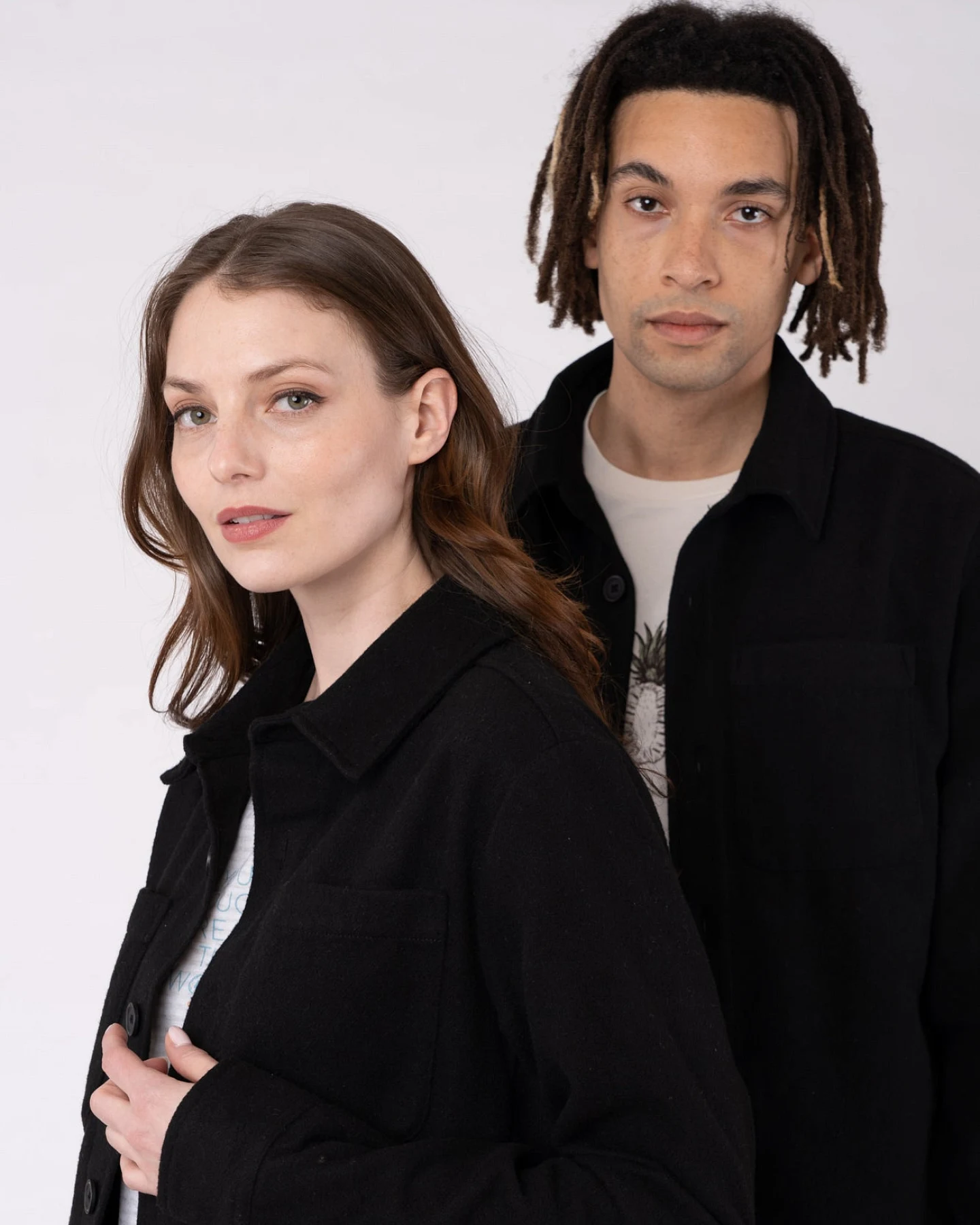 Unisex Overshirt aus recyceltem Polyester – Ansicht 2
