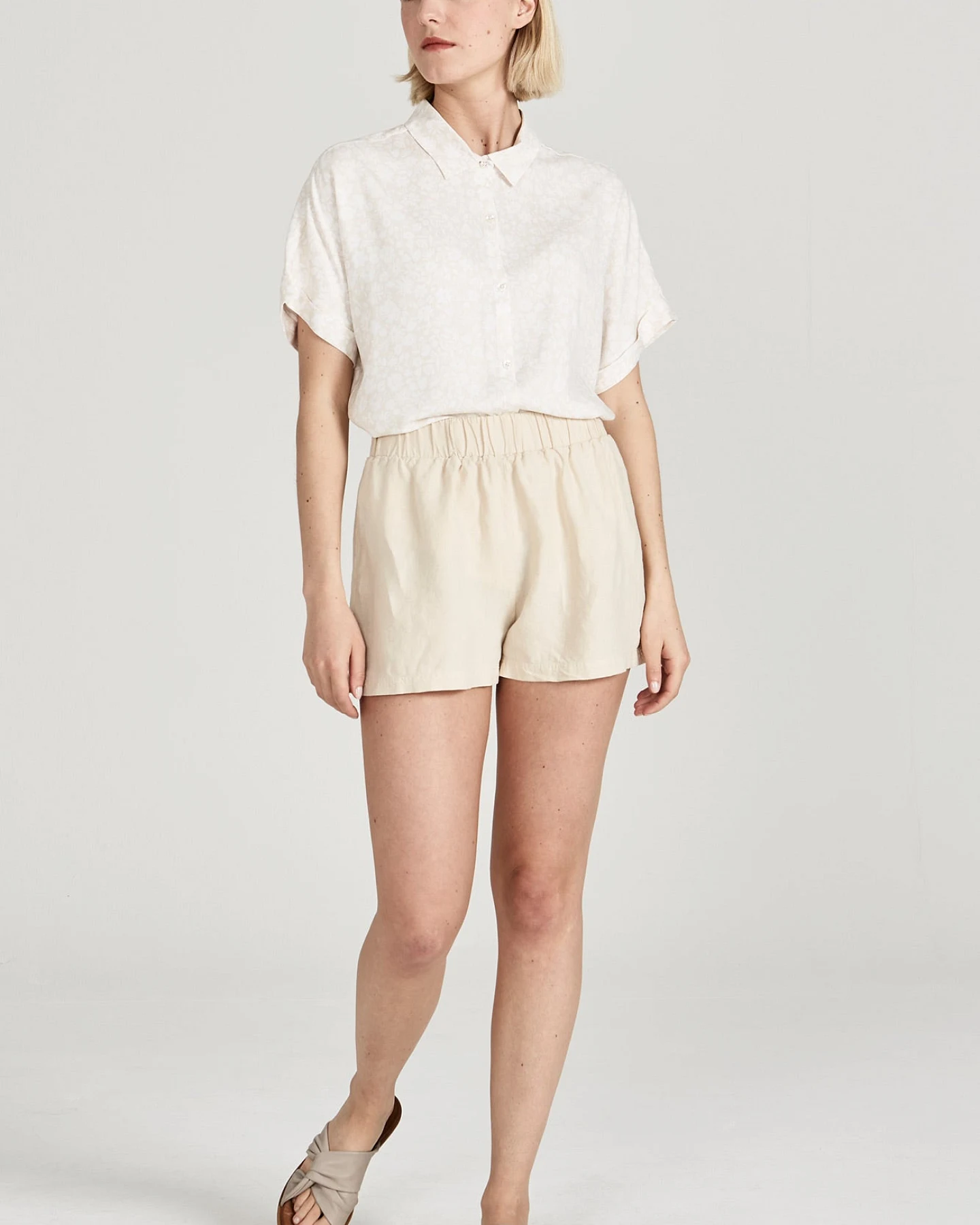 Kurze Hose aus Leinen – Ansicht 3
