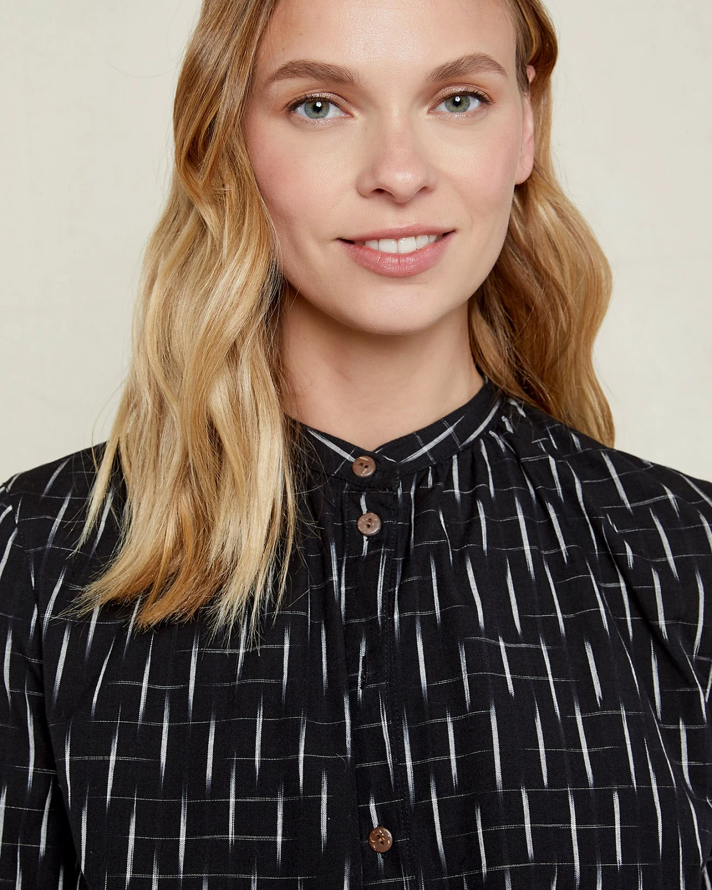 Ikat Shirt aus Bio Baumwolle – Ansicht 3