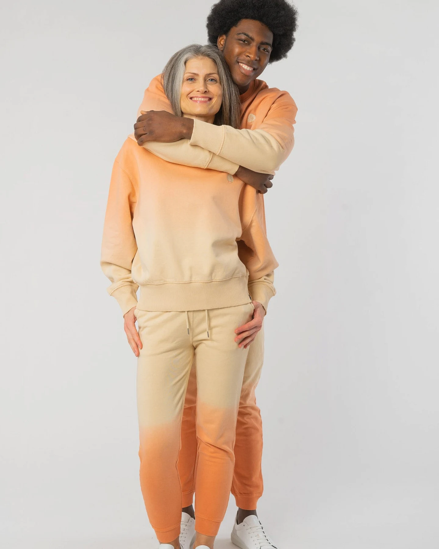 Dip Dye Jogginghose aus Bio Baumwolle – Ansicht 4