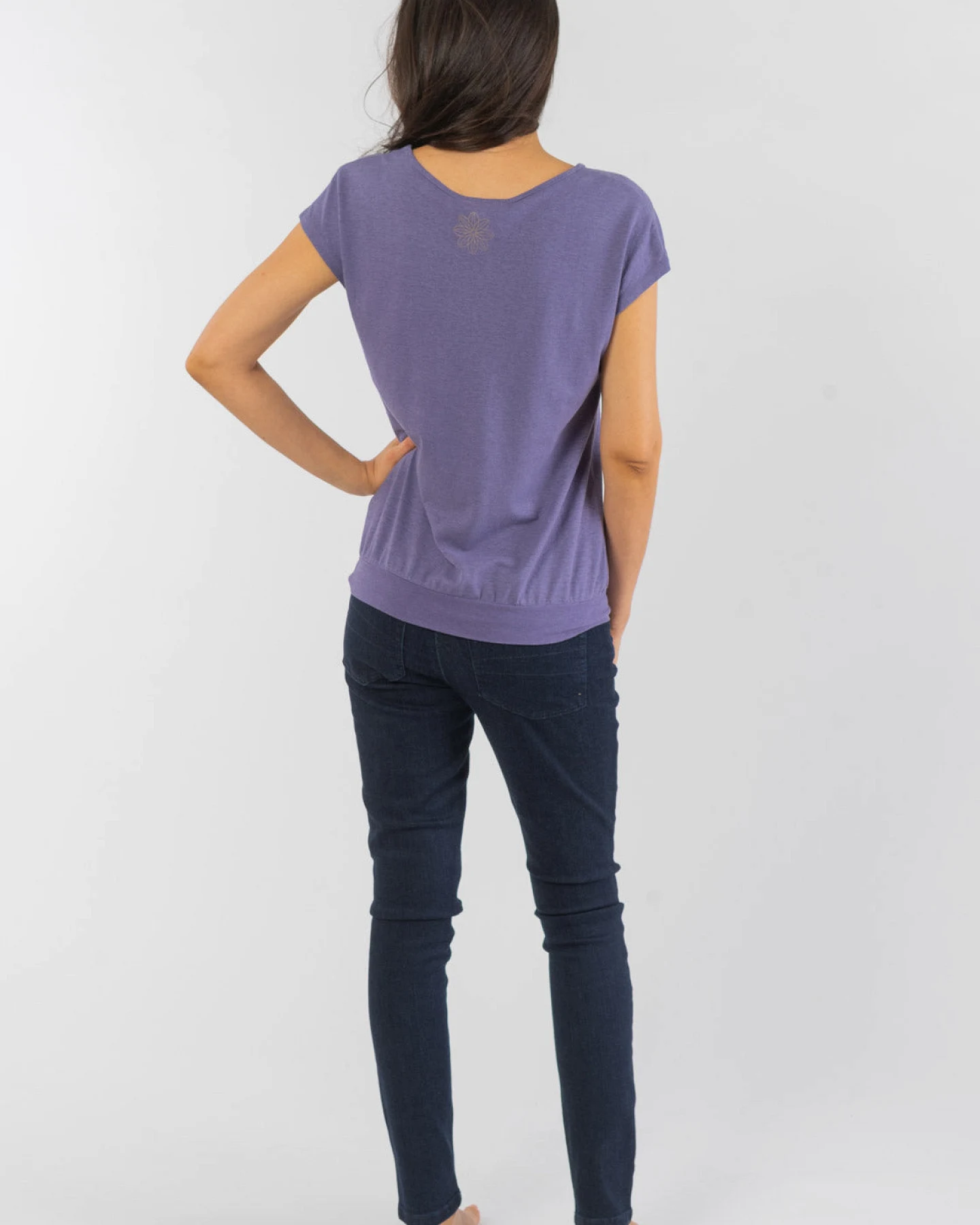 Ärmelloses Yoga T-Shirt aus Hanf & Bio Baumwolle – Ansicht 3