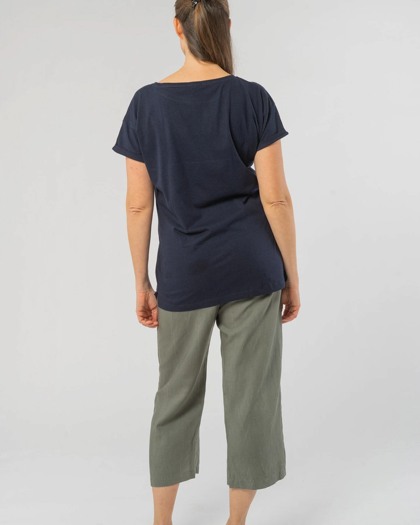 T-Shirt mit Rundhalsausschnitt aus Bambus & Bio Baumwolle – Ansicht 4