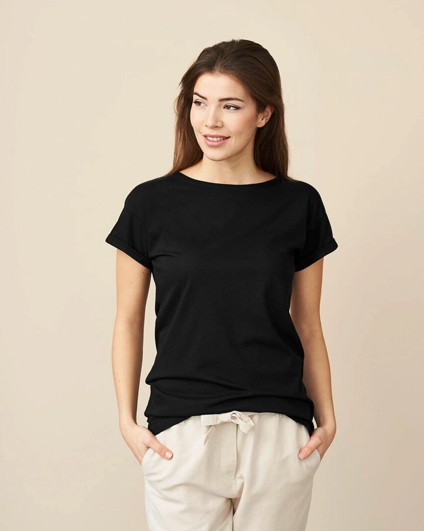 T-Shirt mit Rundhalsausschnitt aus Bambus & Bio Baumwolle – Ansicht 6