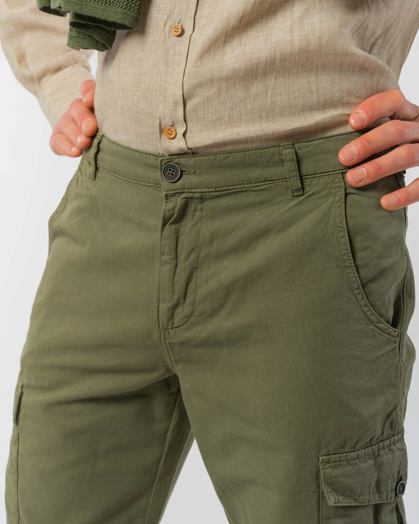 Bermudas mit Cargo Taschen aus Leinen & Bio Baumwolle – Ansicht 3