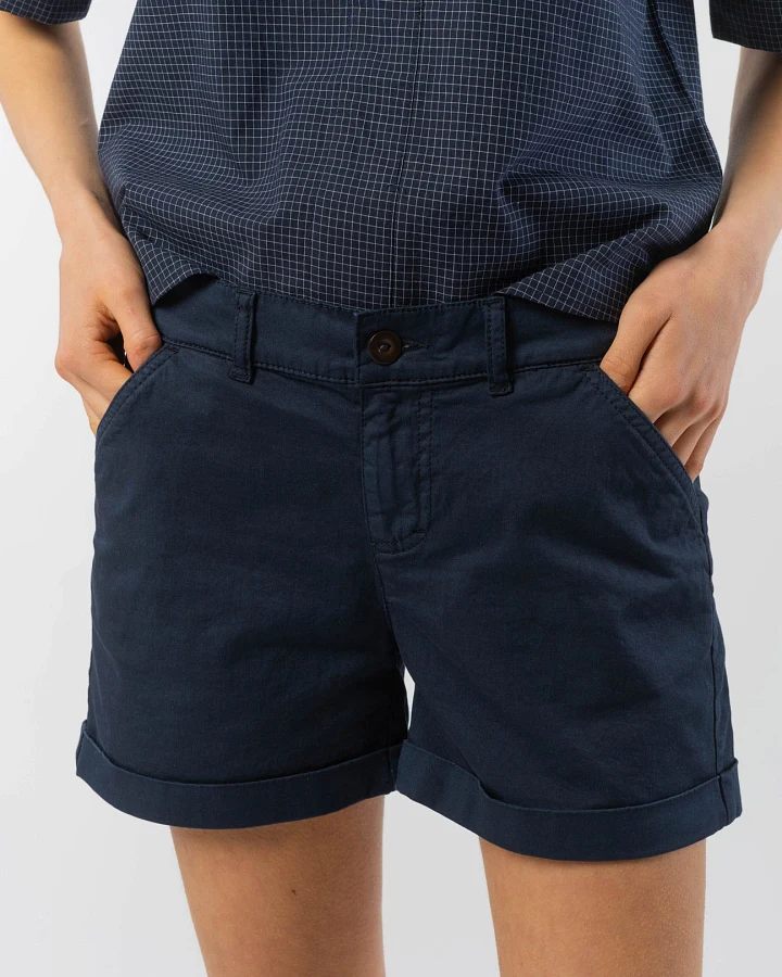 Micro-Chino Shorts aus Bio Baumwolle
