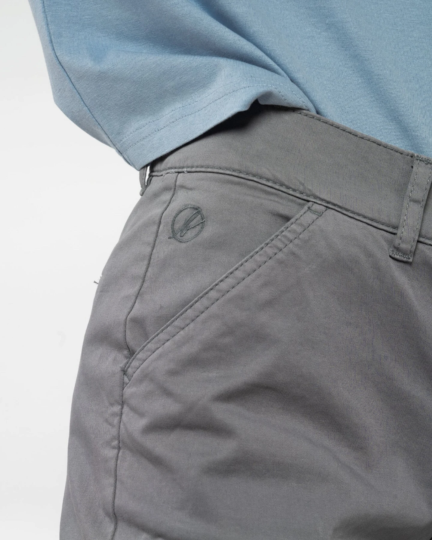 Micro-Chino Shorts aus Bio Baumwolle – Ansicht 6