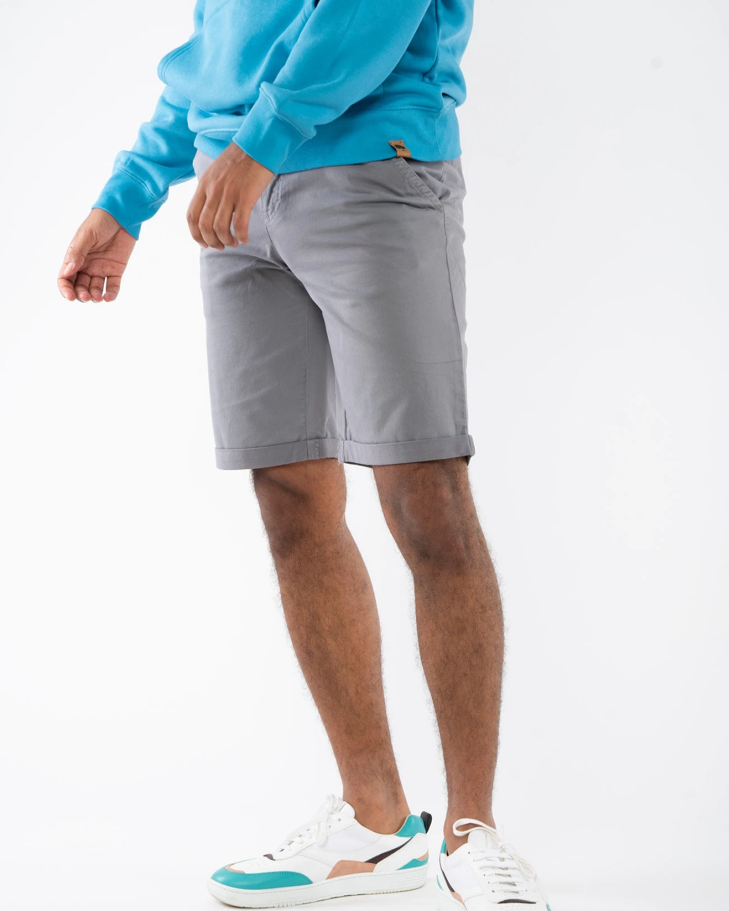 Micro-Chino Shorts aus Bio Baumwolle – Ansicht 2