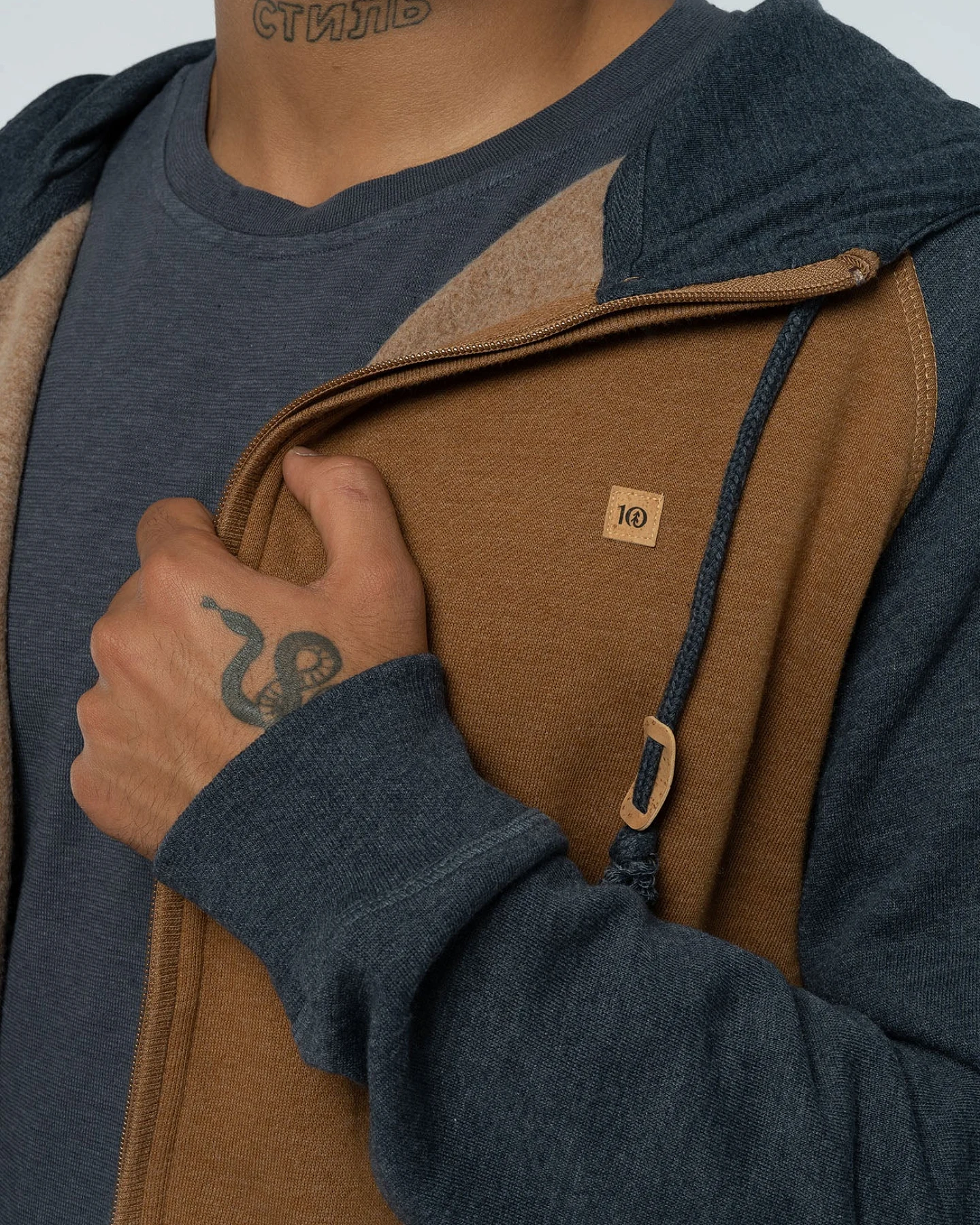 Zip Hoodie aus Baumwolle & recyceltem Polyester – Ansicht 3