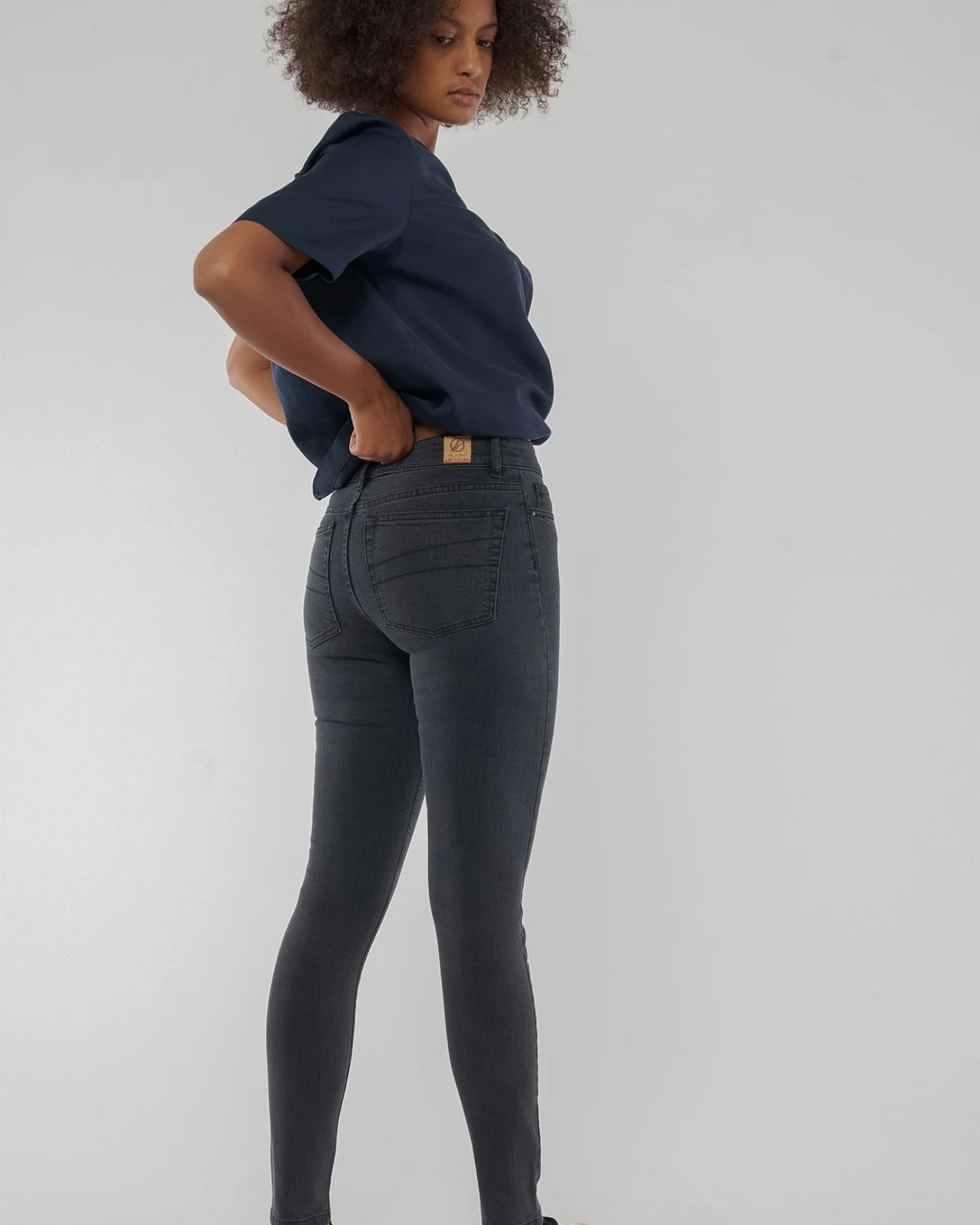 Damen Hose aus Bio Baumwolle & TENCEL™ – Ansicht 2