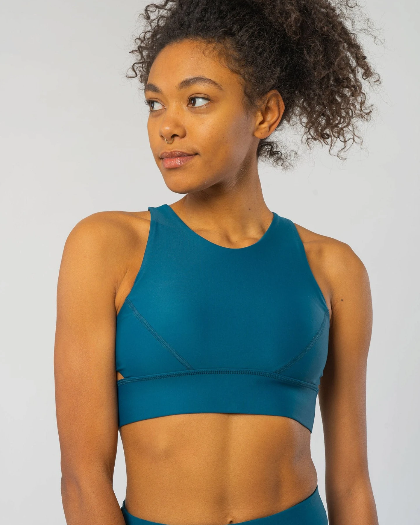 Shape My World Yoga Bustier aus ECONYL ® – Ansicht 2