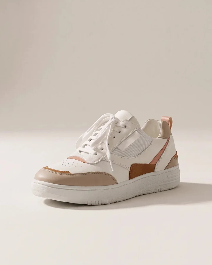 Sand Schuhe aus recyceltem Polyester