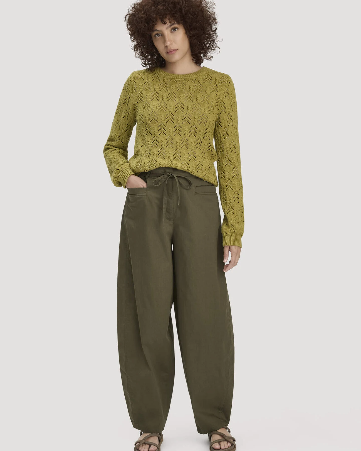 hessnatur Damen Strick Pullover Regular aus Bio-Baumwolle und Schurwolle - grün - Größe L – Ansicht 2