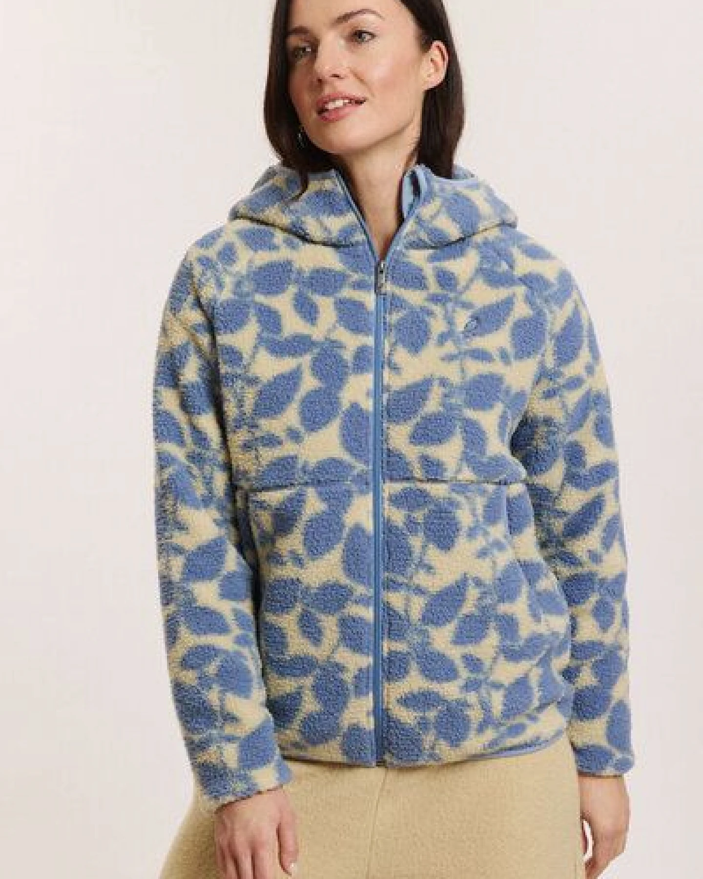 TRANQUILLO Teddy-Fleecejacke Alinaa aus recyceltem Polyester – Ansicht 2