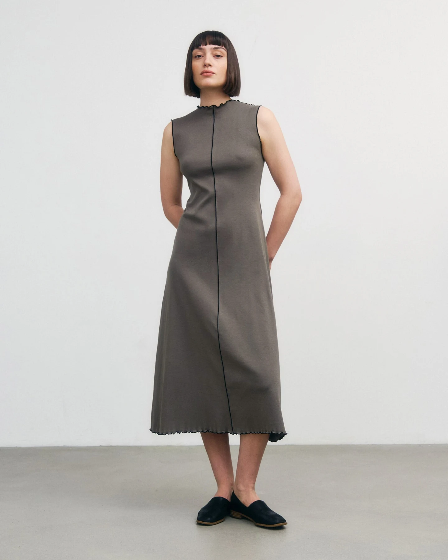 Rotholz Damen vegan Kleid Pin Tucked Fawn Grau – Ansicht 2