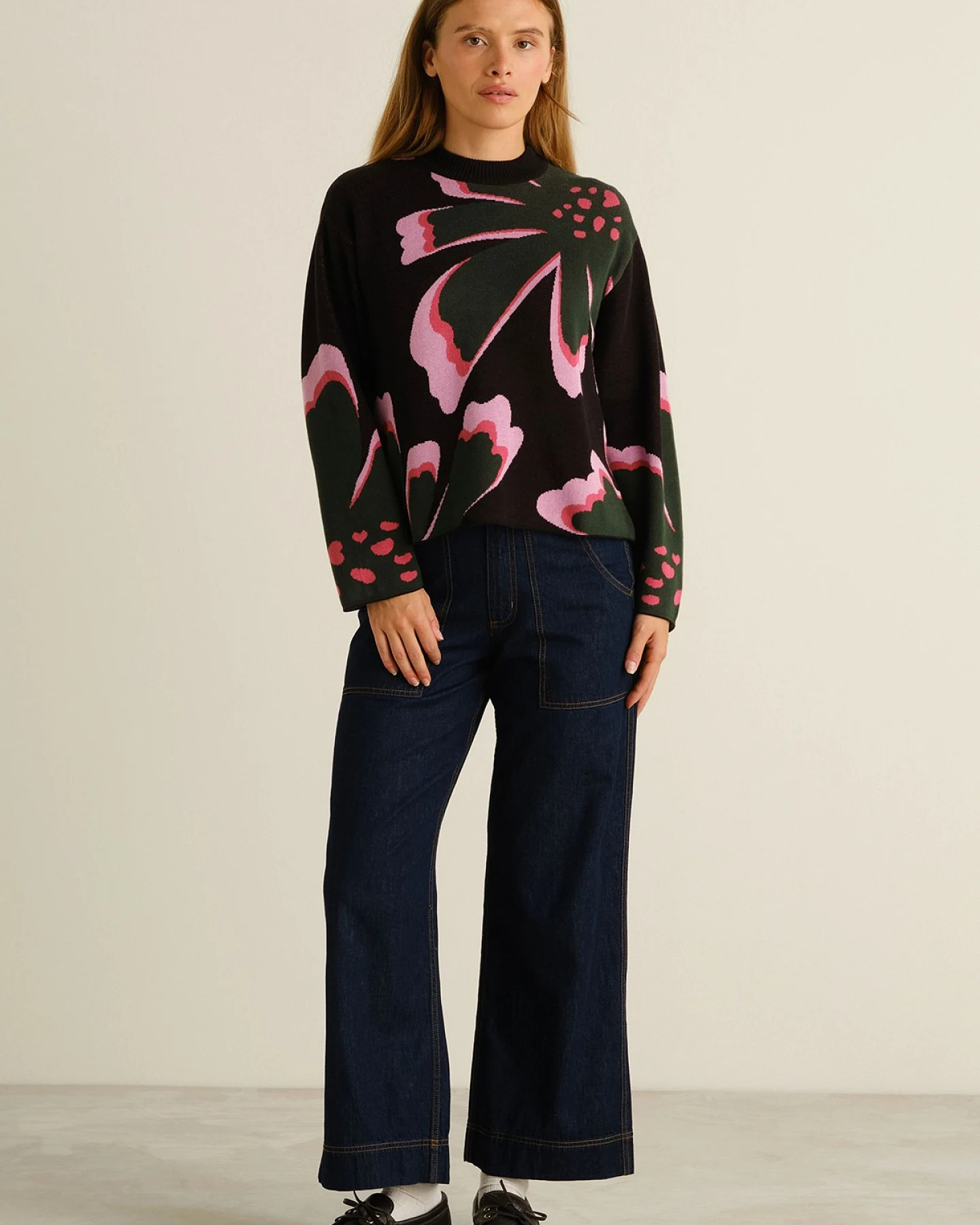 Strickpullover Limhamn Big Bloom Schwarz – Ansicht 4