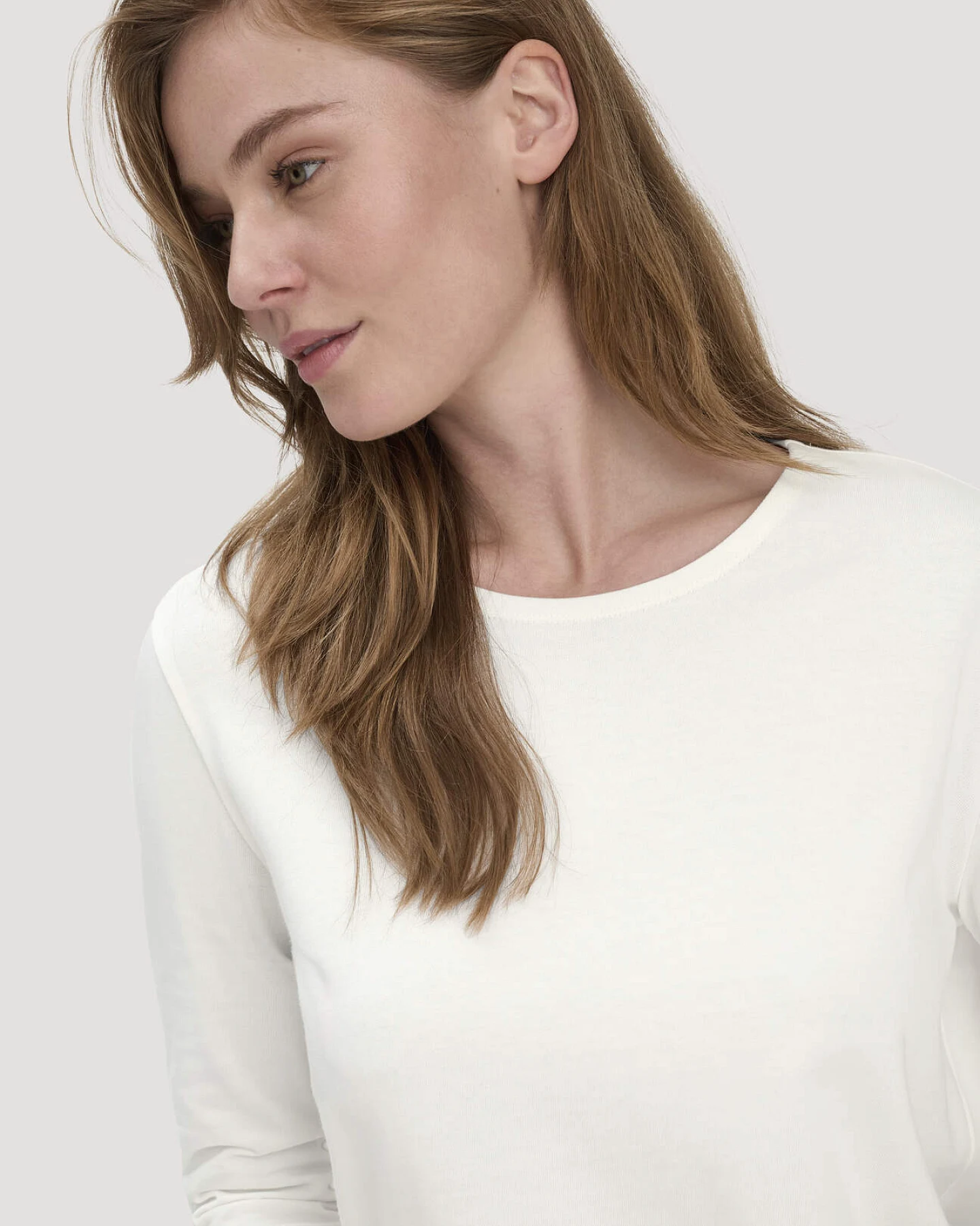 hessnatur Damen Heavy Shirt Relaxed aus Bio-Baumwolle - weiß - Größe 46 – Ansicht 4