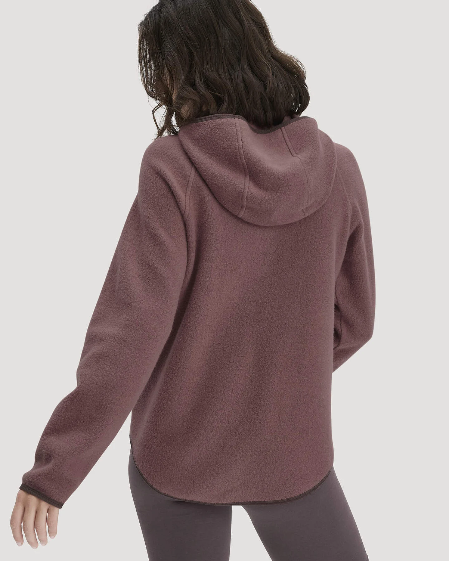 hessnatur Loungewear Fleece Hoodie Relaxed ACTIVE LIGHT aus Bio-Baumwolle - braun - Größe L – Ansicht 3