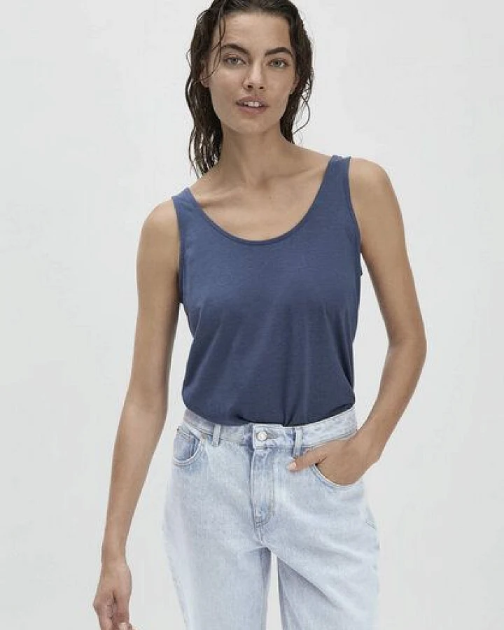 Blau