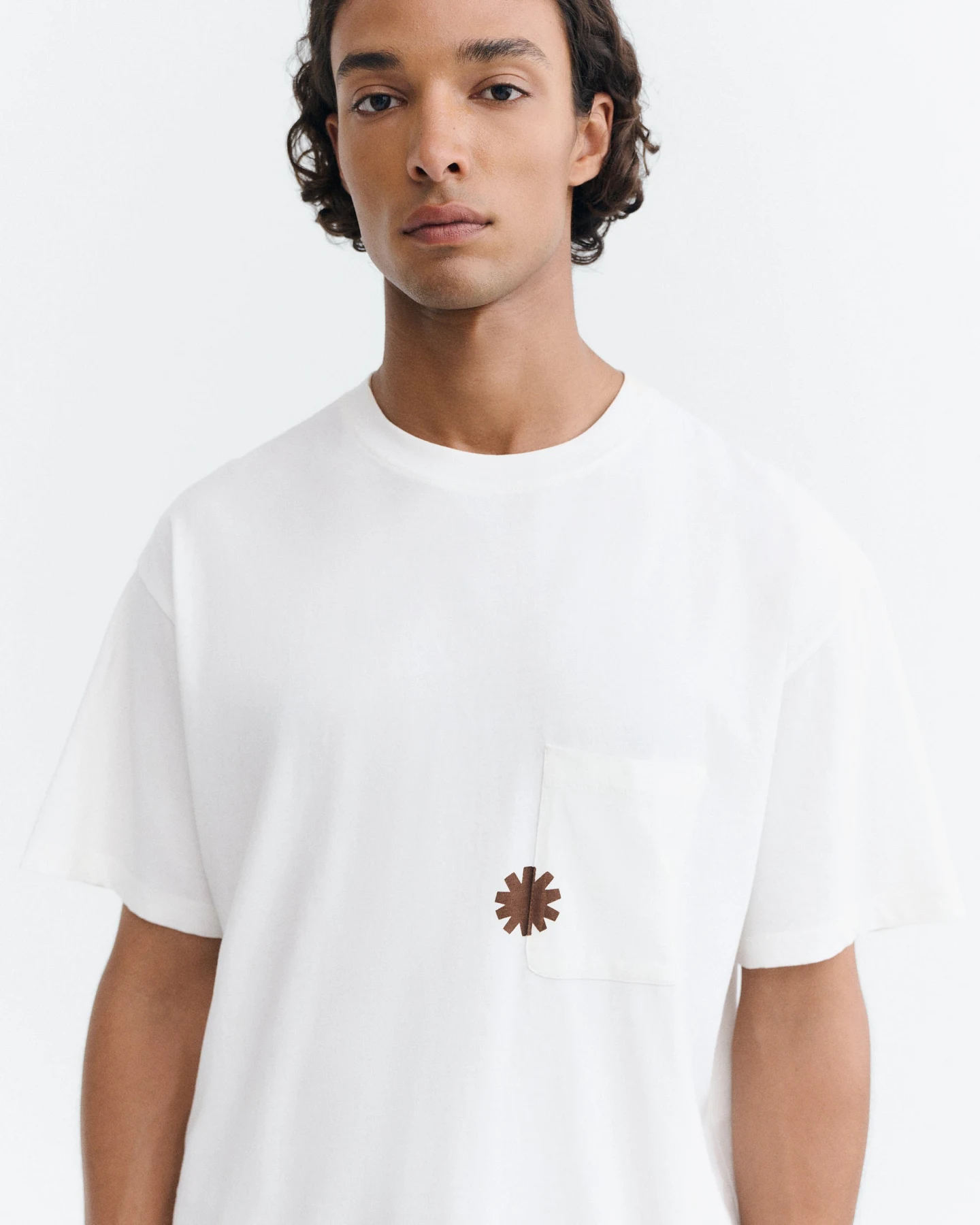Thinking MU Herren vegan T-Shirt Aaron Mit Taschen Weiß – Ansicht 2