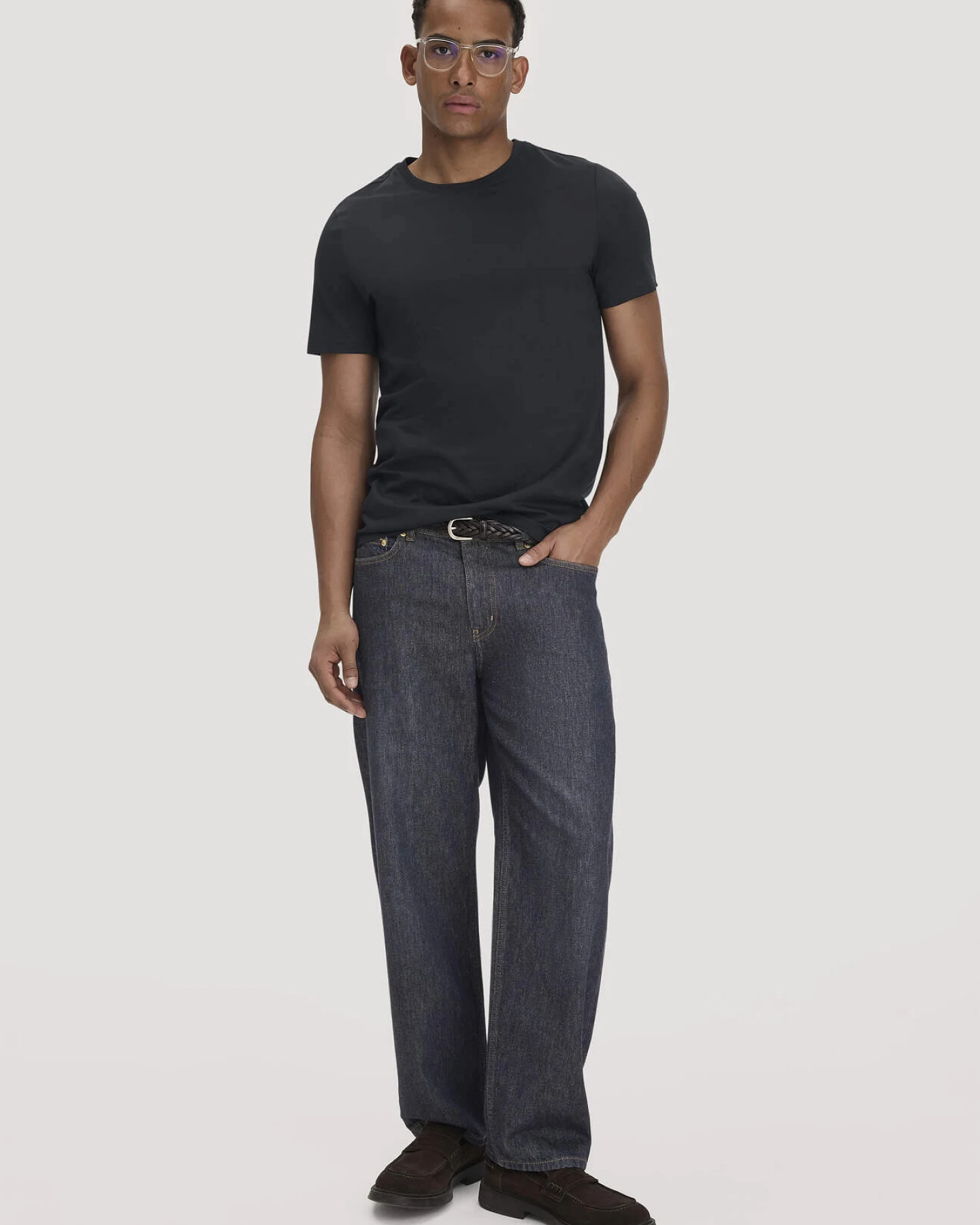 hessnatur Herren T-Shirt Regular aus Regenerative Organic Cotton (ROC) - schwarz - Größe 50 – Ansicht 2