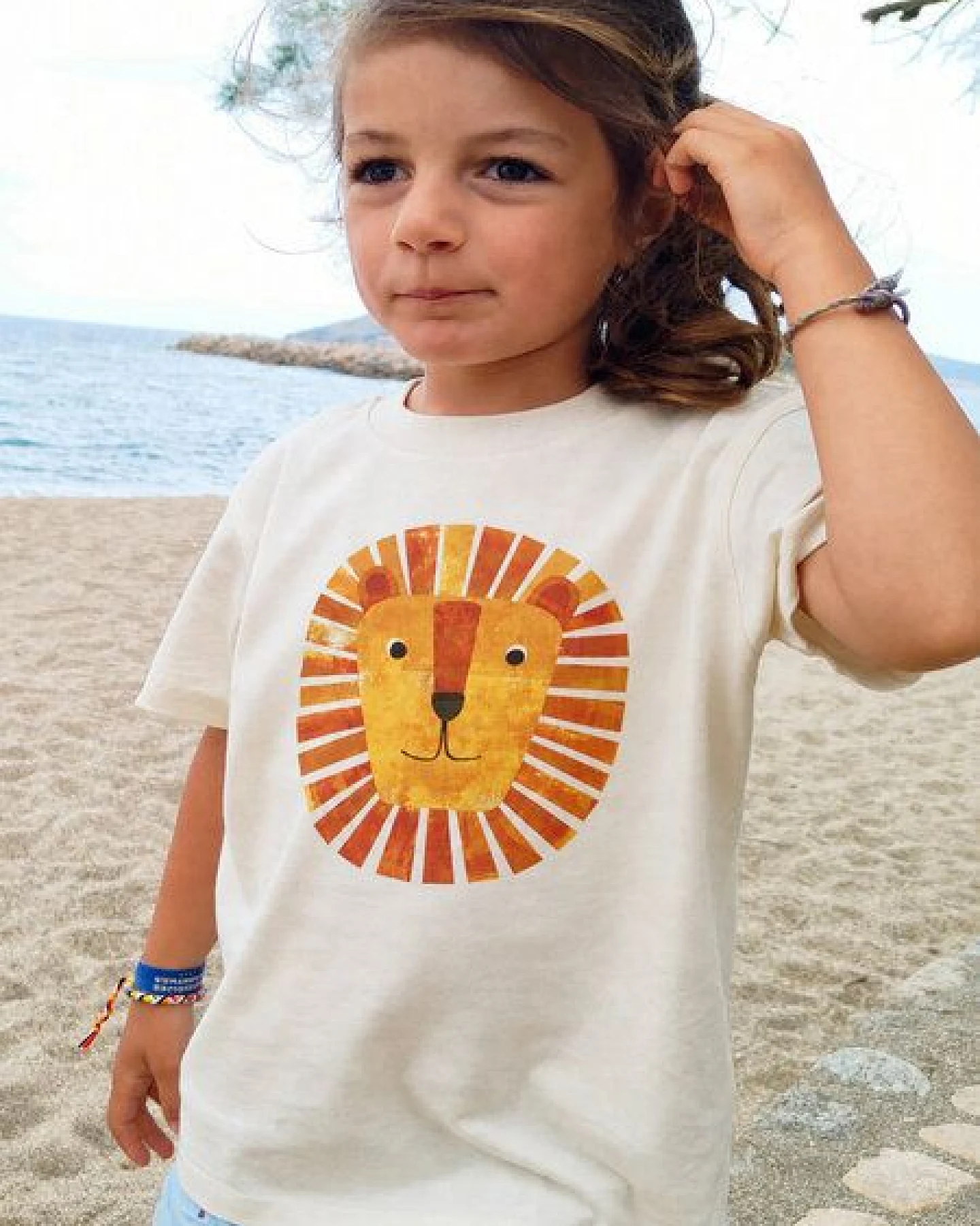 MELAdi Kinder Shirt aus Biobaumwolle - Löwe auf Natural Raw – Ansicht 2