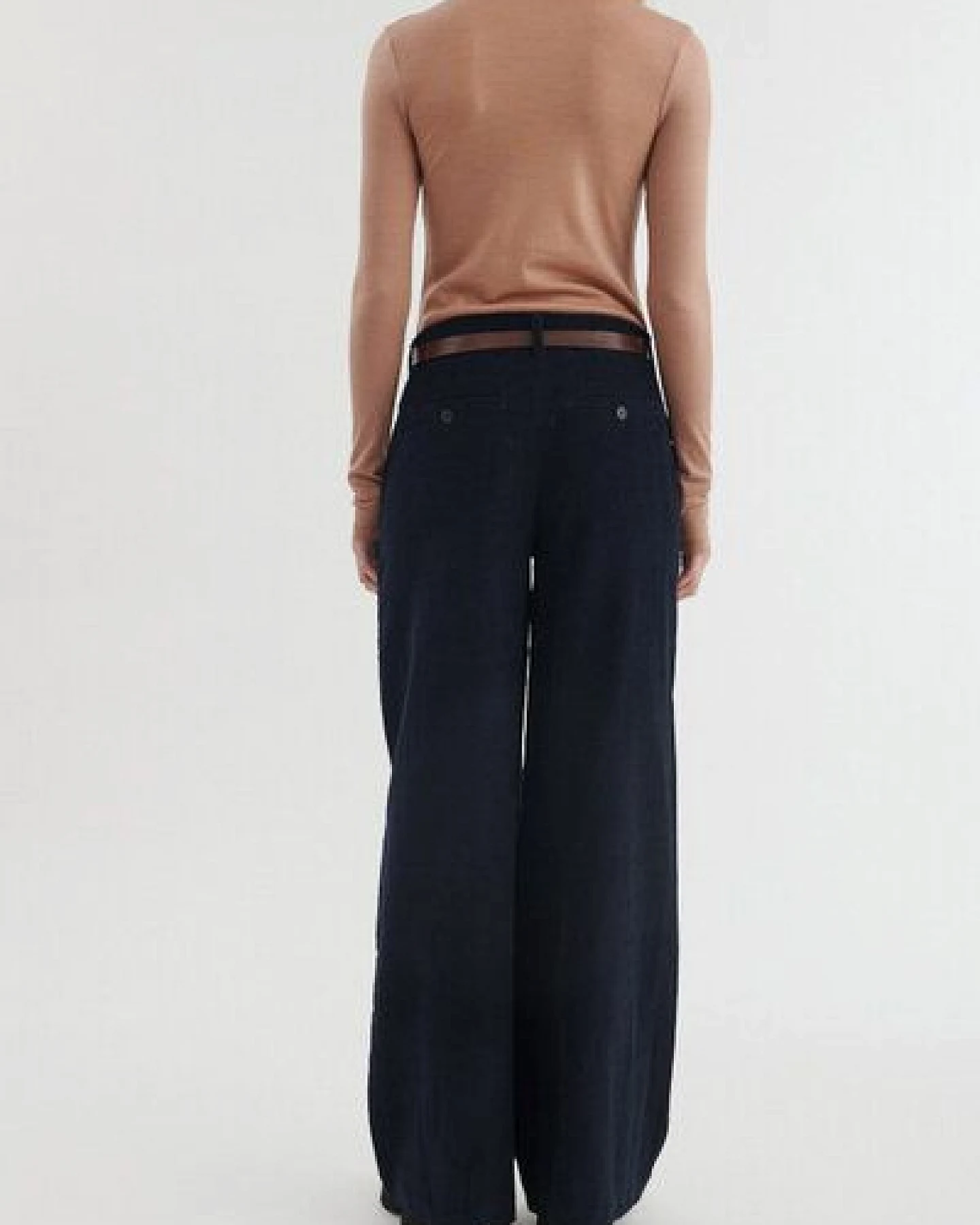 Basic Apparel Cordhose MILLU mit weitem Bein aus Bio-Baumwolle – Ansicht 4