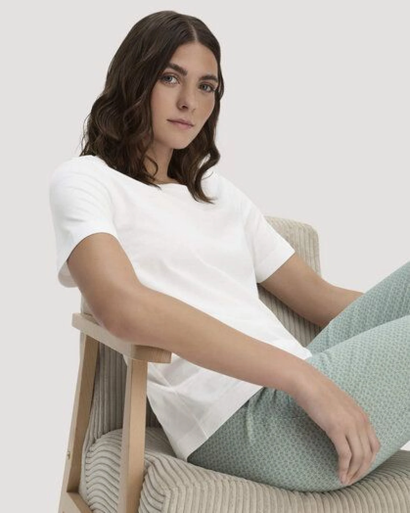 hessnatur Kurzarm-Schlafshirt aus reiner Bio-Baumwolle – Ansicht 4