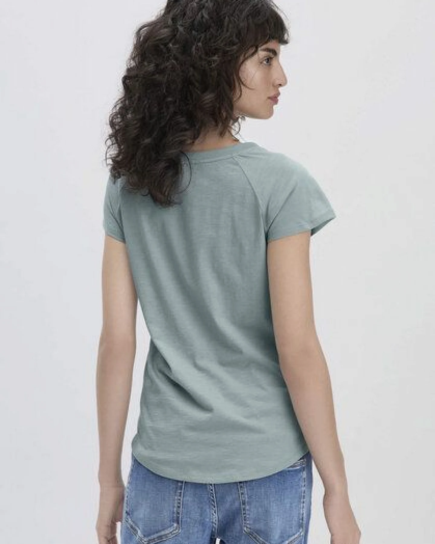 hessnatur Slub Shirt Regular aus reiner Bio-Baumwolle – Ansicht 2