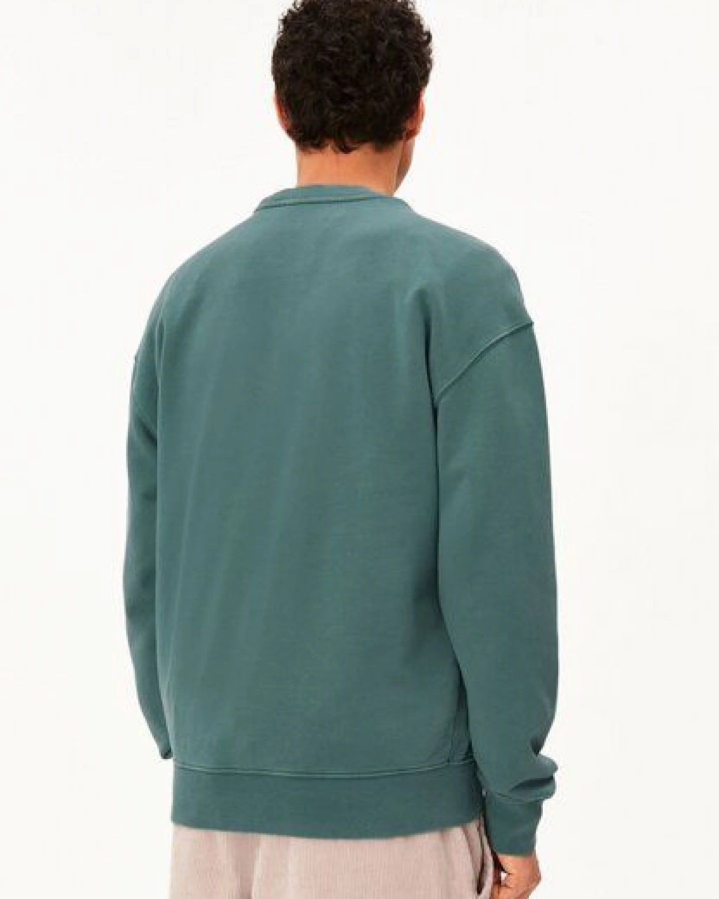 ARMEDANGELS ICONIC Å GMT DYE Herren Pullover aus Bio-Baumwolle – Ansicht 2