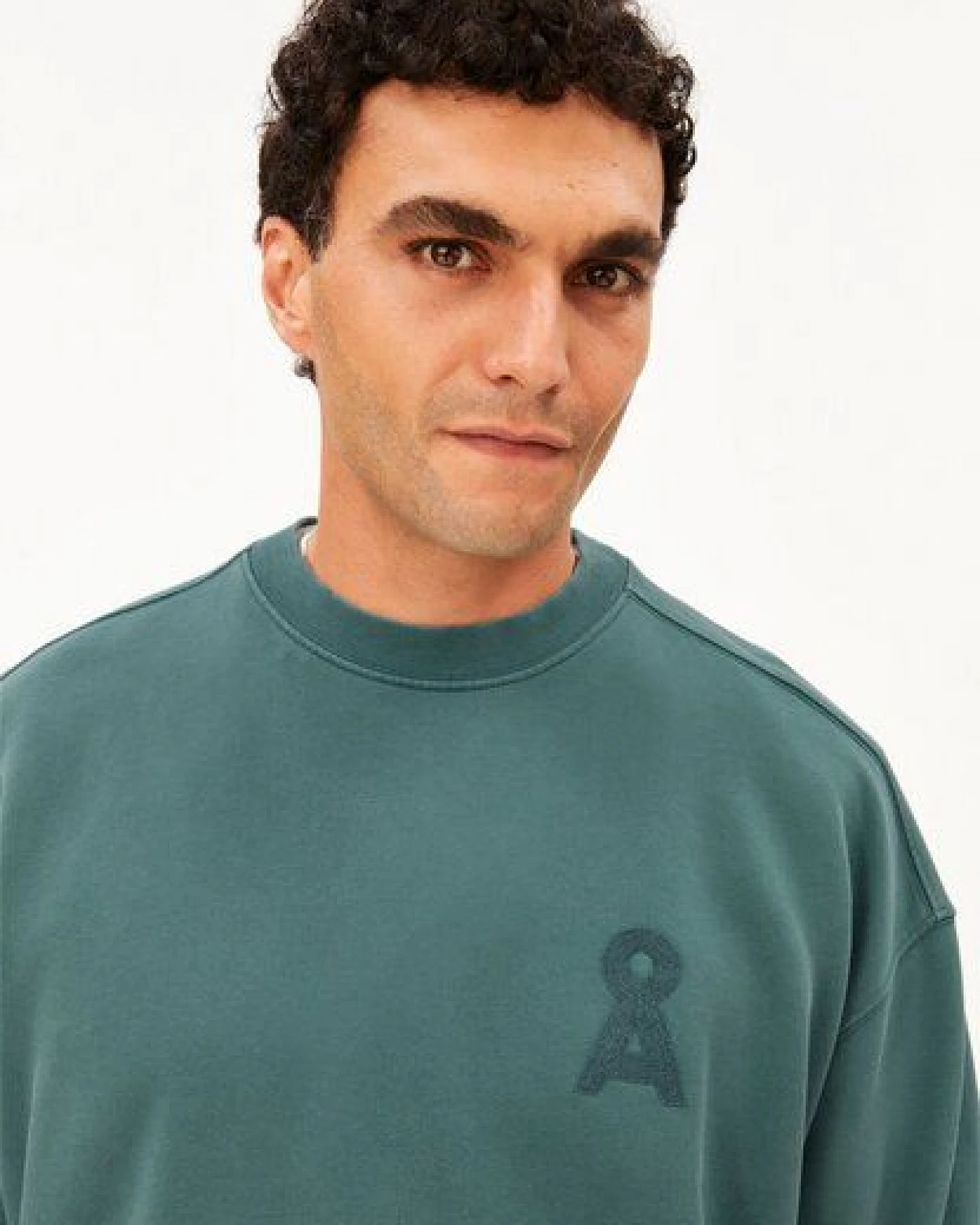 ARMEDANGELS ICONIC Å GMT DYE Herren Pullover aus Bio-Baumwolle – Ansicht 3