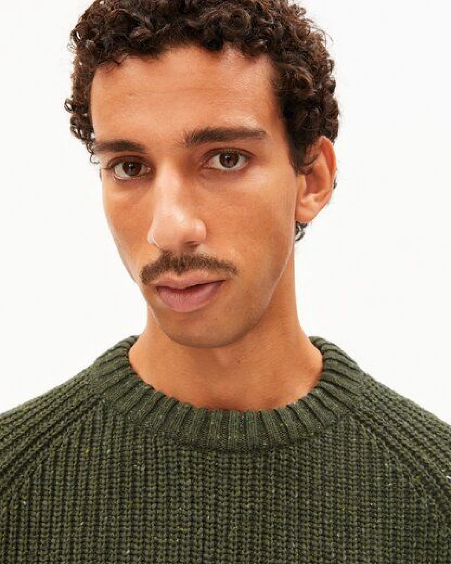 ARMEDANGELS KIAANO TWEED Herren Pullover aus recyclem Bio-Woll Mix – Ansicht 3
