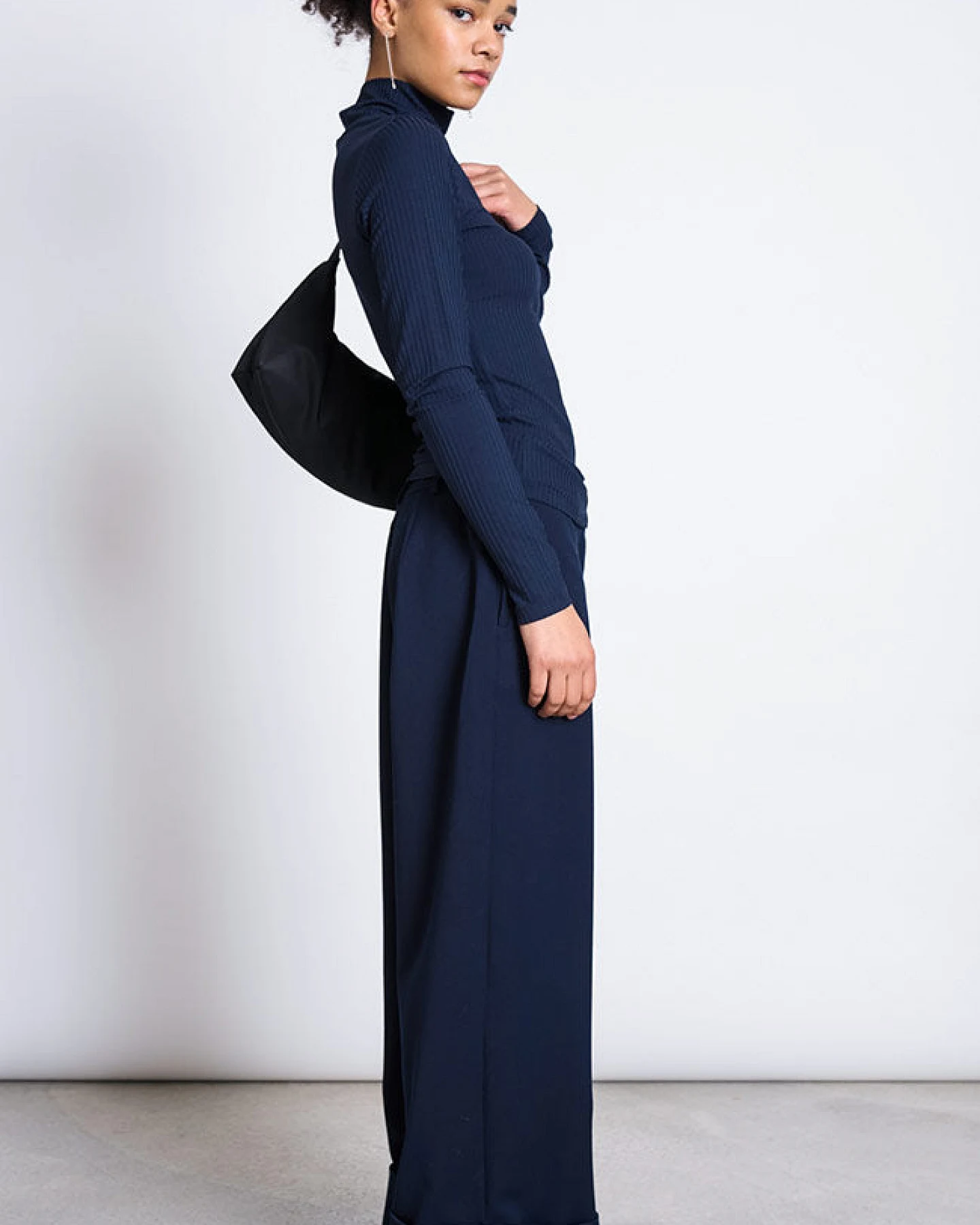 JAN 'N JUNE Damen vegan Rollkragenpullover Mio Night Fall – Ansicht 2