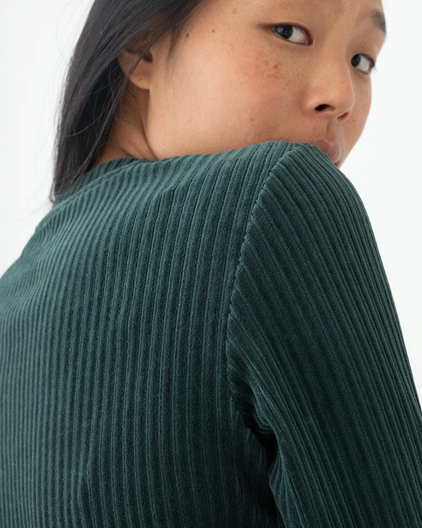 TWOTHIRDS Damen vegan Pullover Eparses Dunkelgrün – Ansicht 2