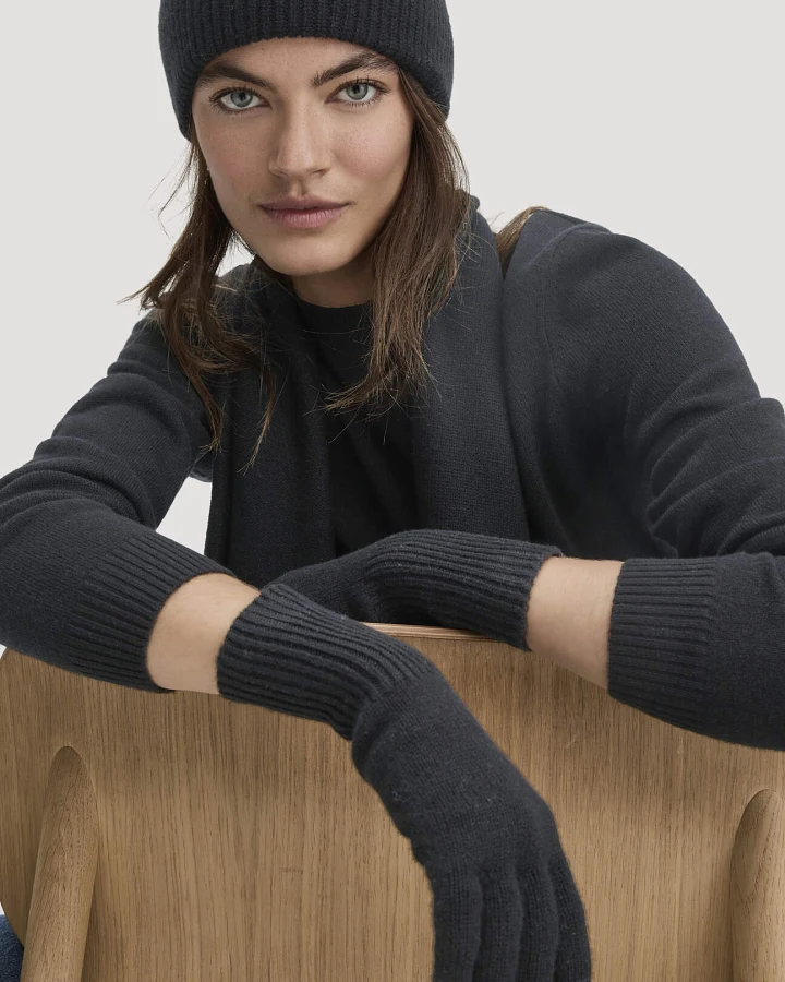 Produktseite: hessnatur Damen Strick Handschuhe aus Bio-Merinowolle mit Cashmere - schwarz - Größe 1size