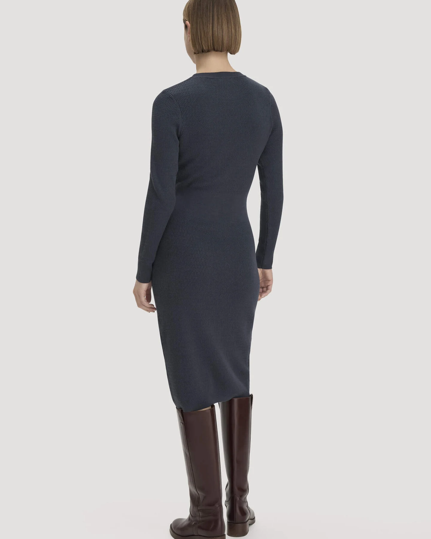 hessnatur Damen Strick Kleid Regular aus Bio-Baumwolle mit Bio-Merinowolle - blau - Größe XS – Ansicht 2