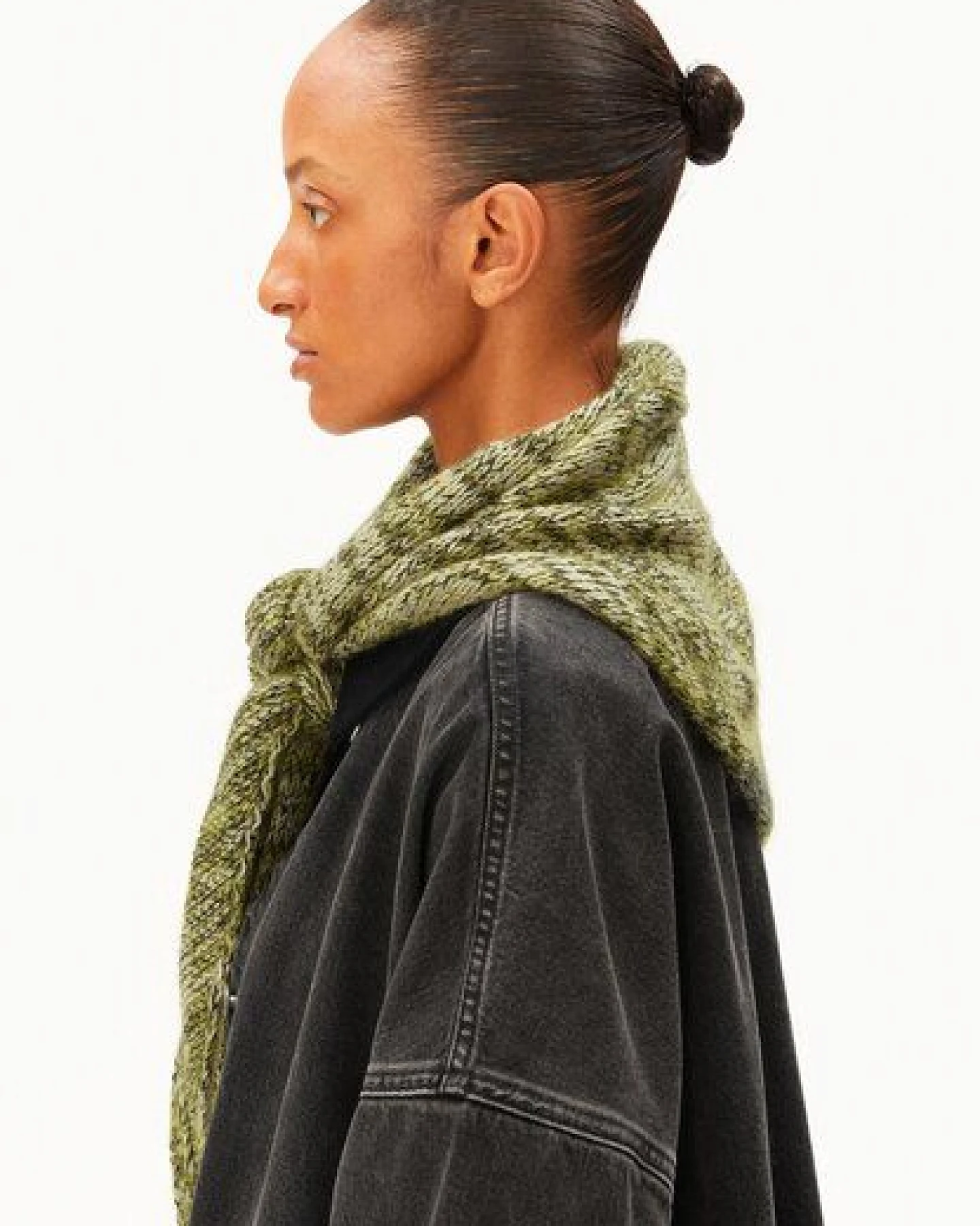 ARMEDANGELS BRUSHED MOULINÉ Unisex Schal aus Mohair-Woll Mix – Ansicht 3