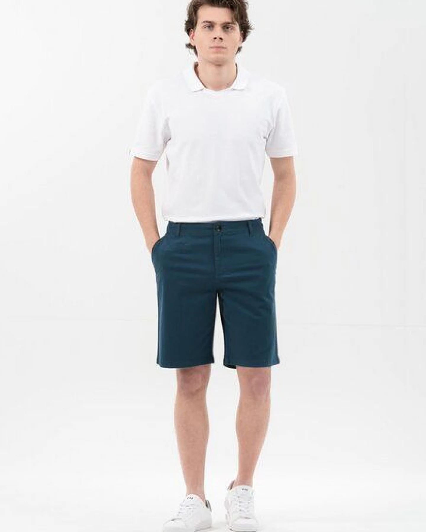 ORGANICATION Chino-Shorts aus Bio-Baumwolle – Ansicht 2