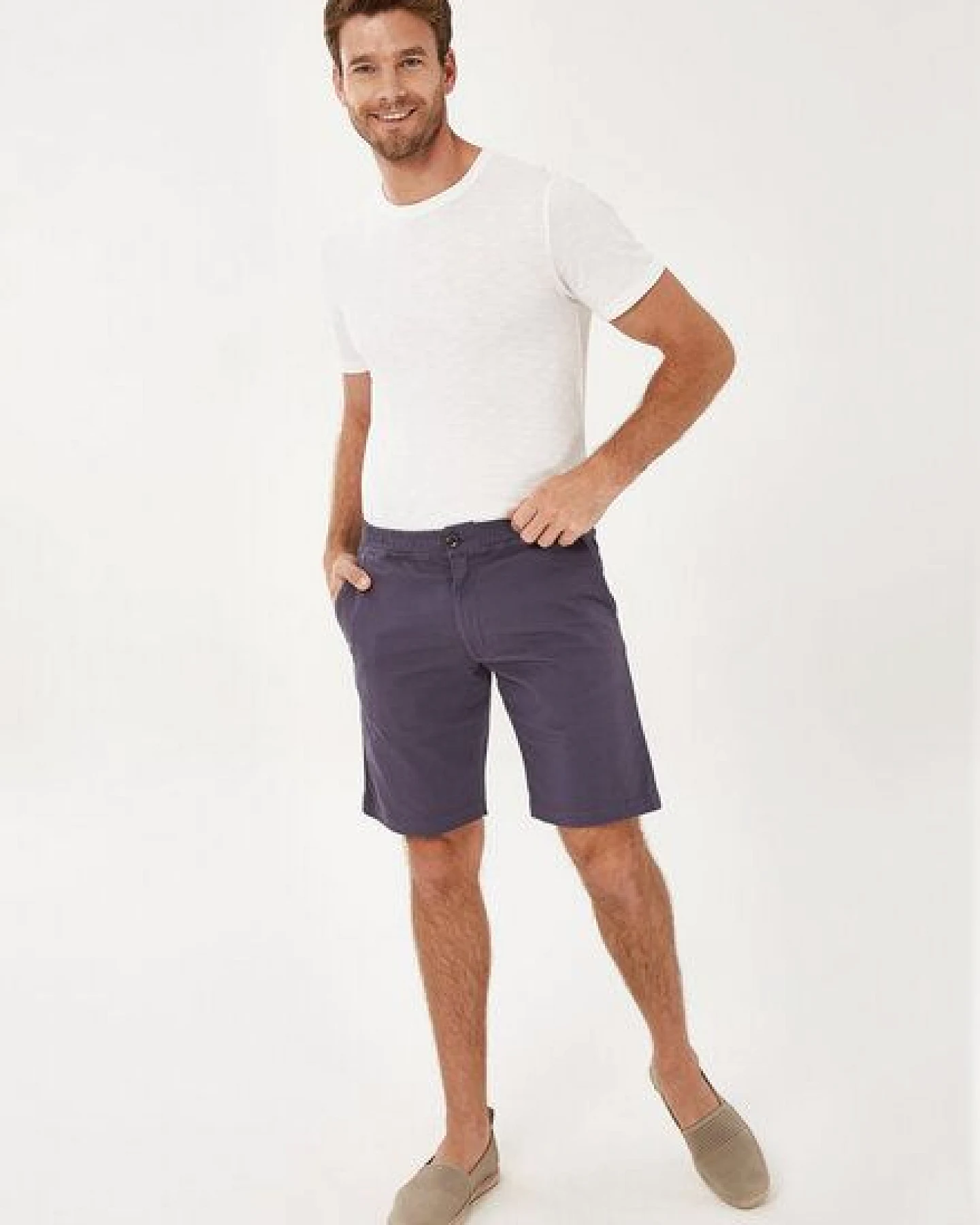 ORGANICATION Chino-Shorts aus Bio-Baumwolle mit elastischem Bund – Ansicht 2