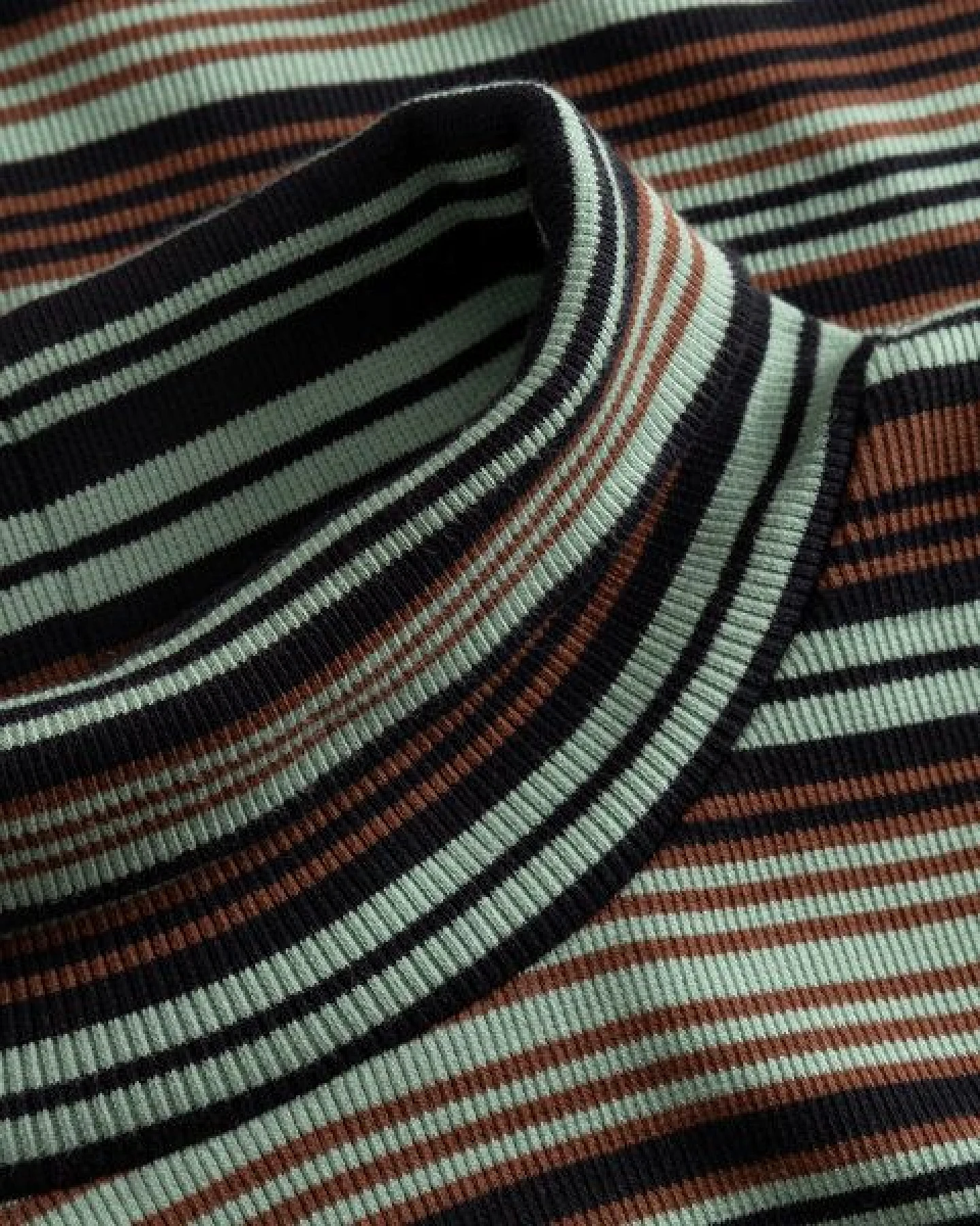 DEDICATED Langarmshirt aus Biobaumwolle - Malma – Ansicht 4