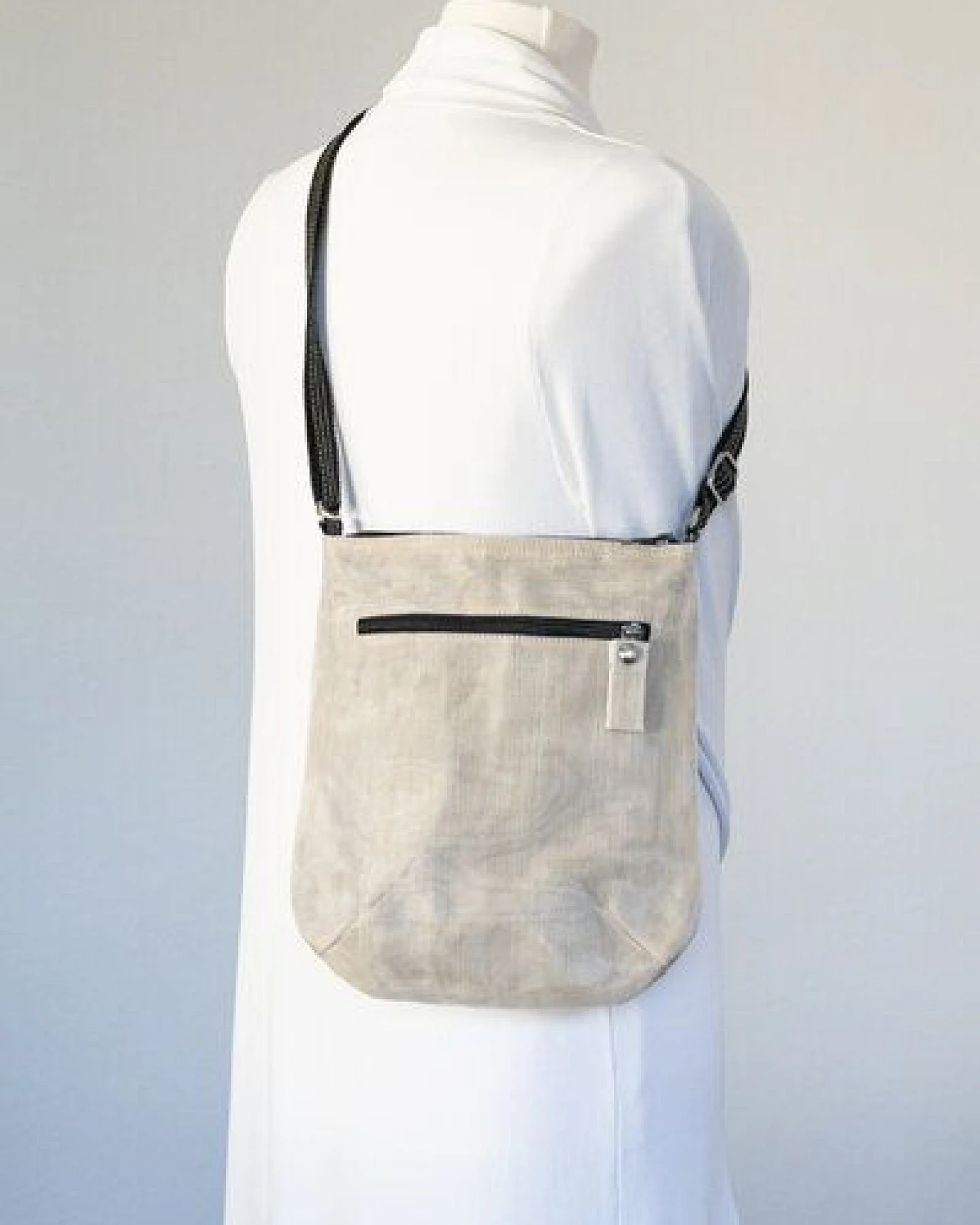 Smateria Umhänge-Tasche Pascal S – Ansicht 2
