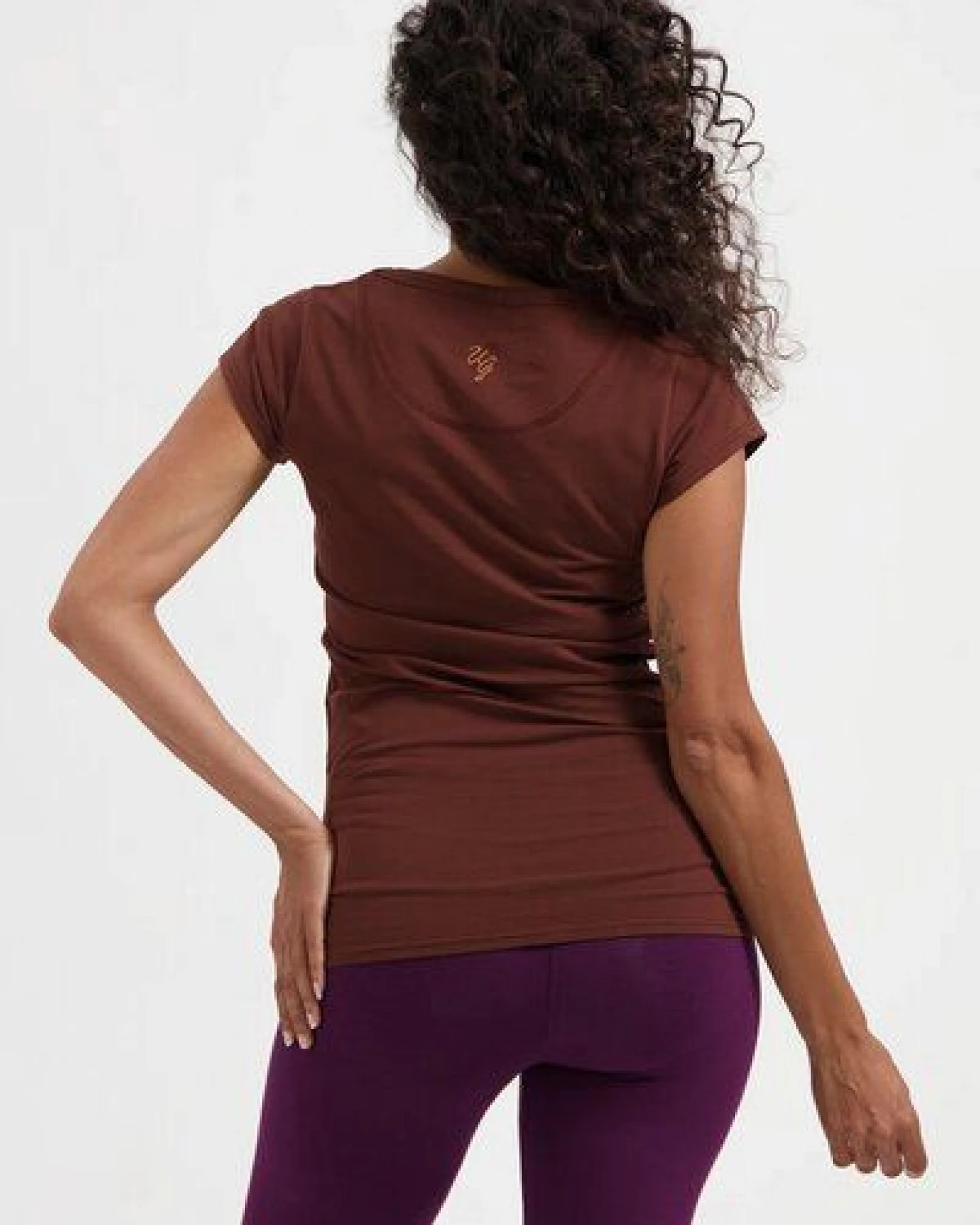 Urban Goddess Zefira Yoga Tee – Ansicht 2
