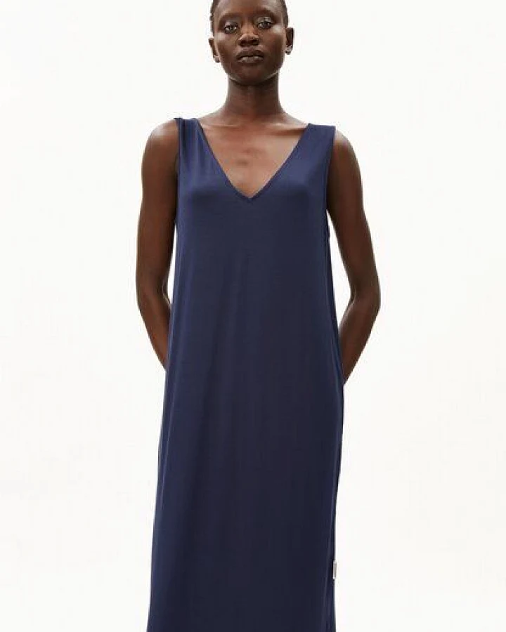 Produktseite: ARMEDANGELS SLEEVELESS Damen Midi Jerseykleid aus LENZING ECOVERO Viskose Mix