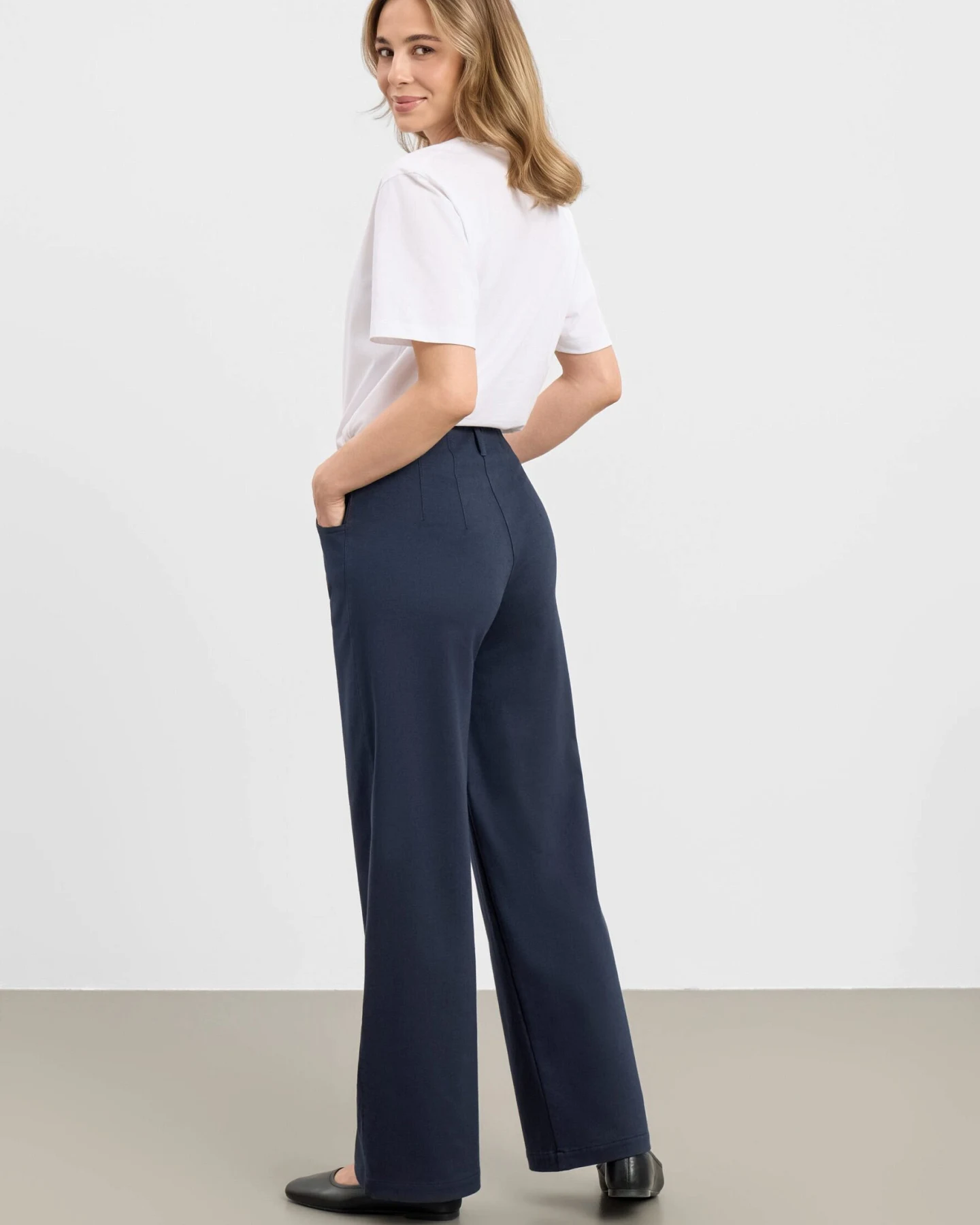 LAURIE Damen vegan Hose Donna Locker M/L Marineblau – Ansicht 2