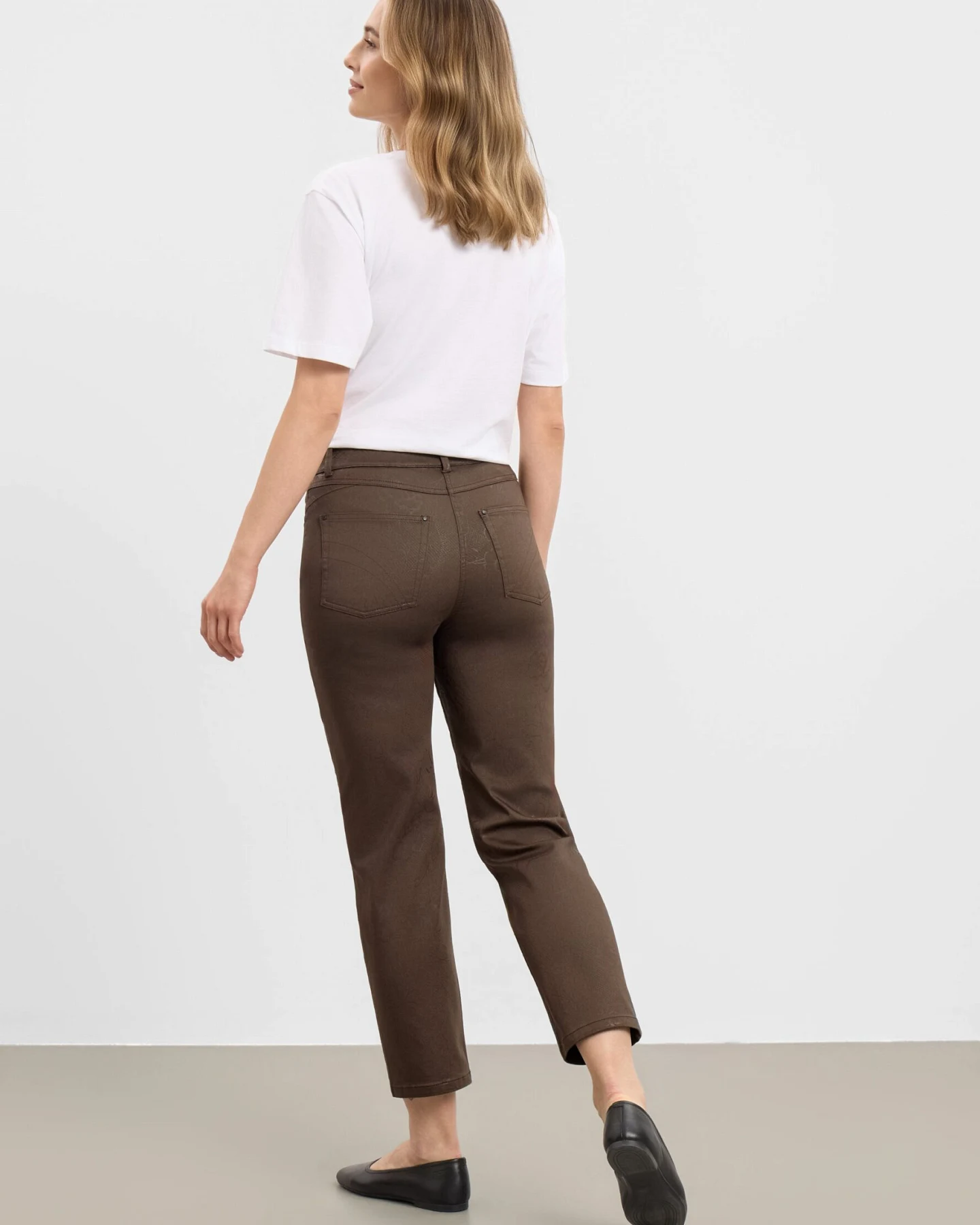 LAURIE Damen vegan Hose Hannah Regular Xsl Brown Bloom Print – Ansicht 2