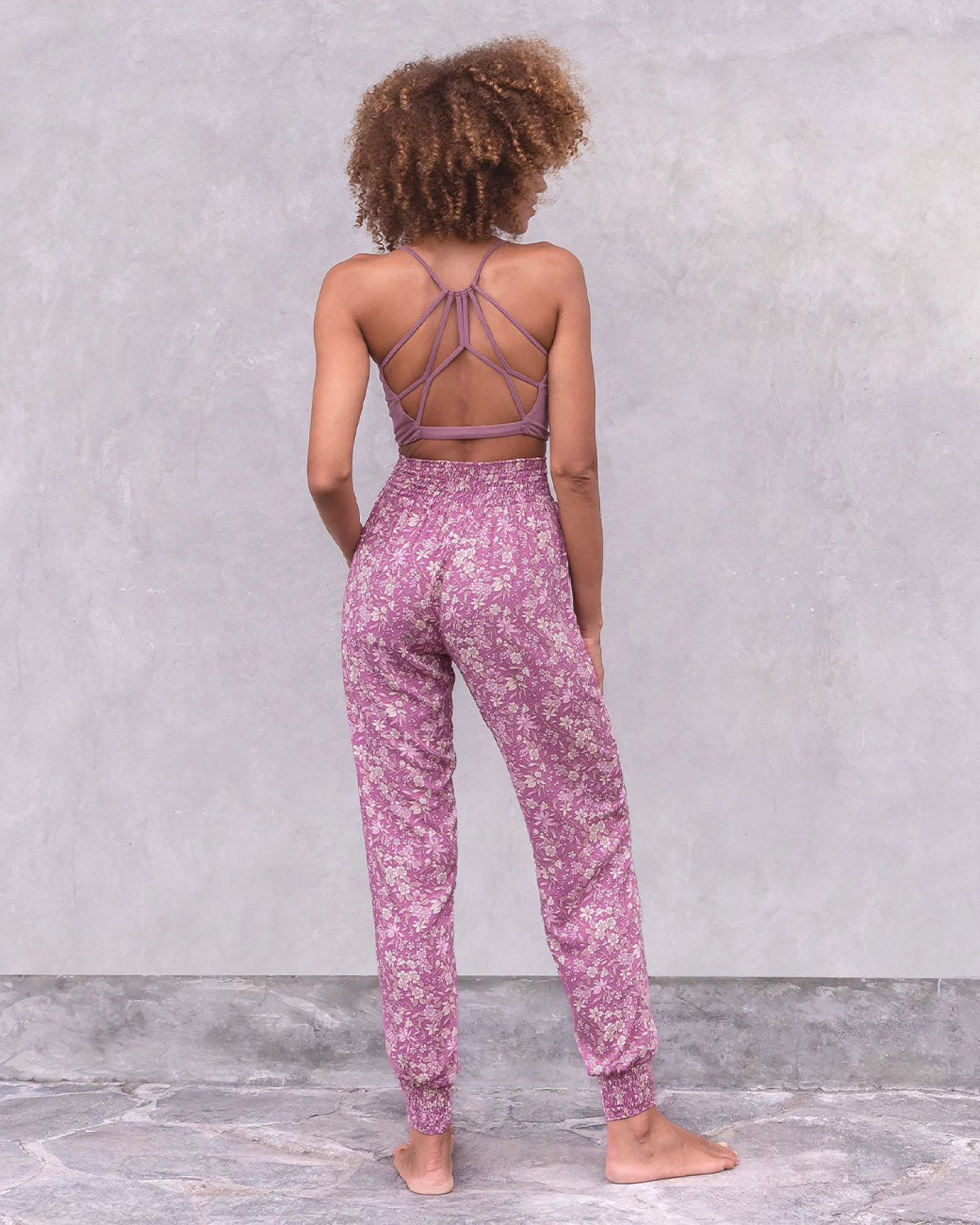 Jaya Organics Yogahose Ananda - Carmine Flowers M – Ansicht 2