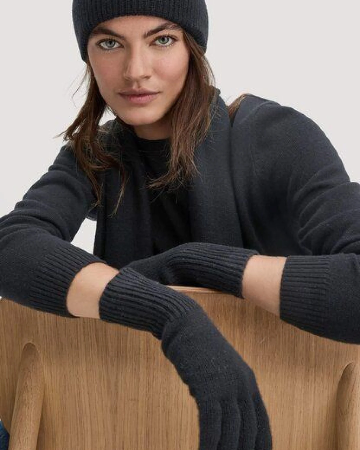 hessnatur Strick Handschuhe aus Bio-Schurwolle mit Kaschmir – Ansicht 4