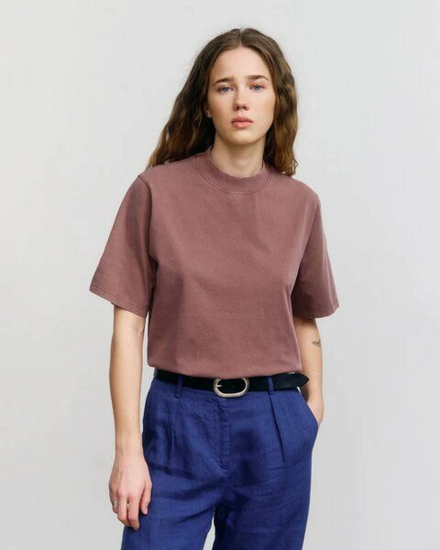 Rotholz Basic T-Shirt mit breitem Kragen Bio Baumwolle – Ansicht 3